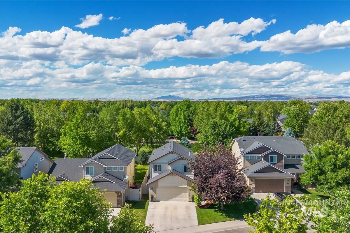 836 W Ashby Dr, Meridian, Idaho 83646, 4 Bedrooms, 2.5 Bathrooms, Residential For Sale, Price $498,000,MLS 98989984