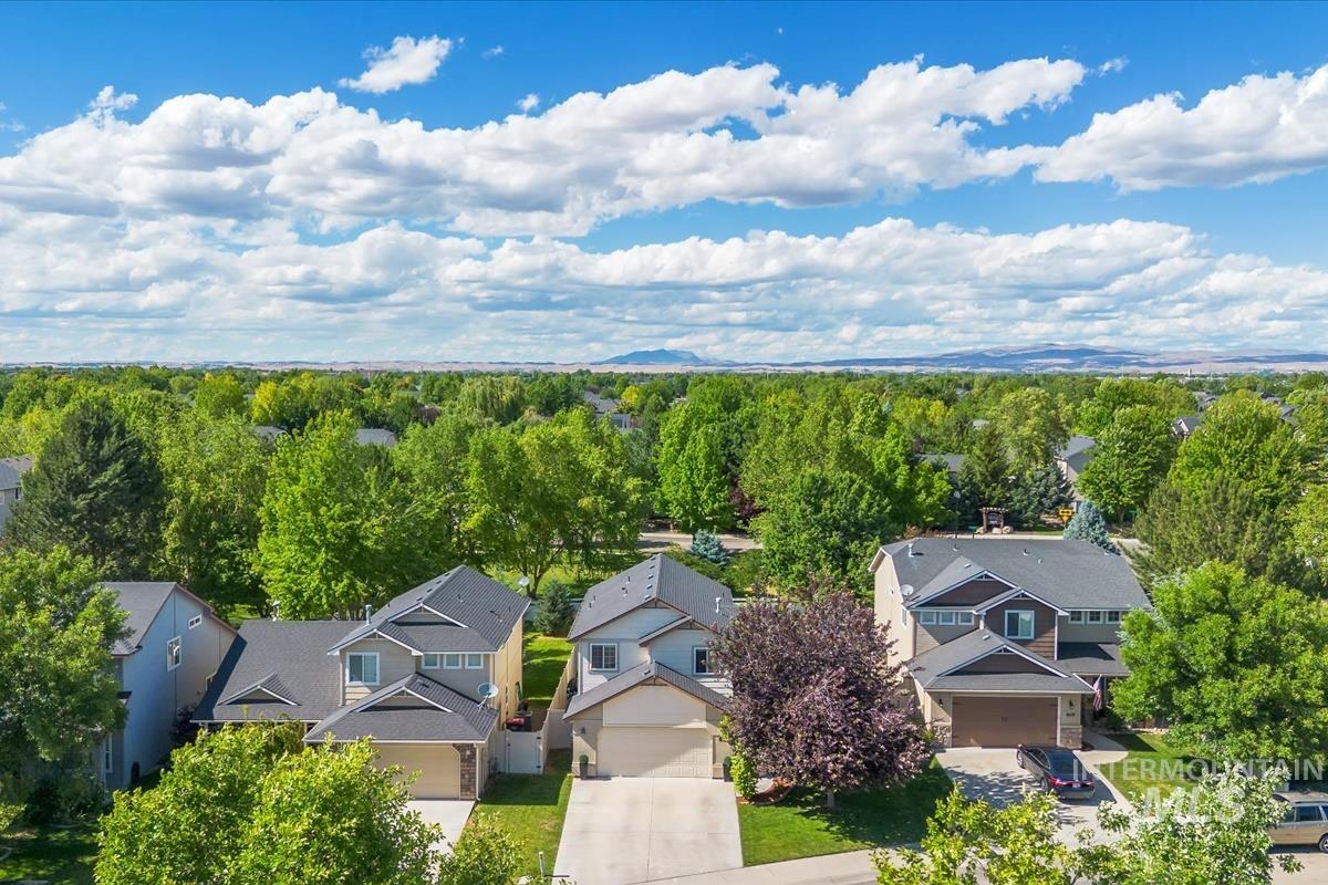 836 W Ashby Dr, Meridian, Idaho 83646, 4 Bedrooms, 2.5 Bathrooms, Residential For Sale, Price $498,000,MLS 98989984