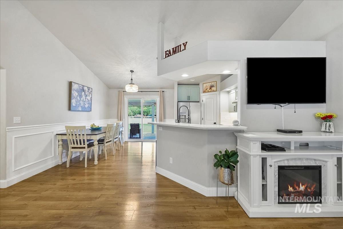 836 W Ashby Dr, Meridian, Idaho 83646, 4 Bedrooms, 2.5 Bathrooms, Residential For Sale, Price $498,000,MLS 98989984