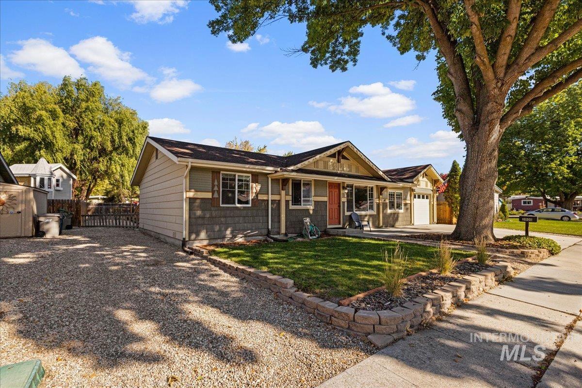 3900 W Pine Ave, Boise, Idaho 83703, 4 Bedrooms, 2 Bathrooms, Residential For Sale, Price $624,500,MLS 98989986