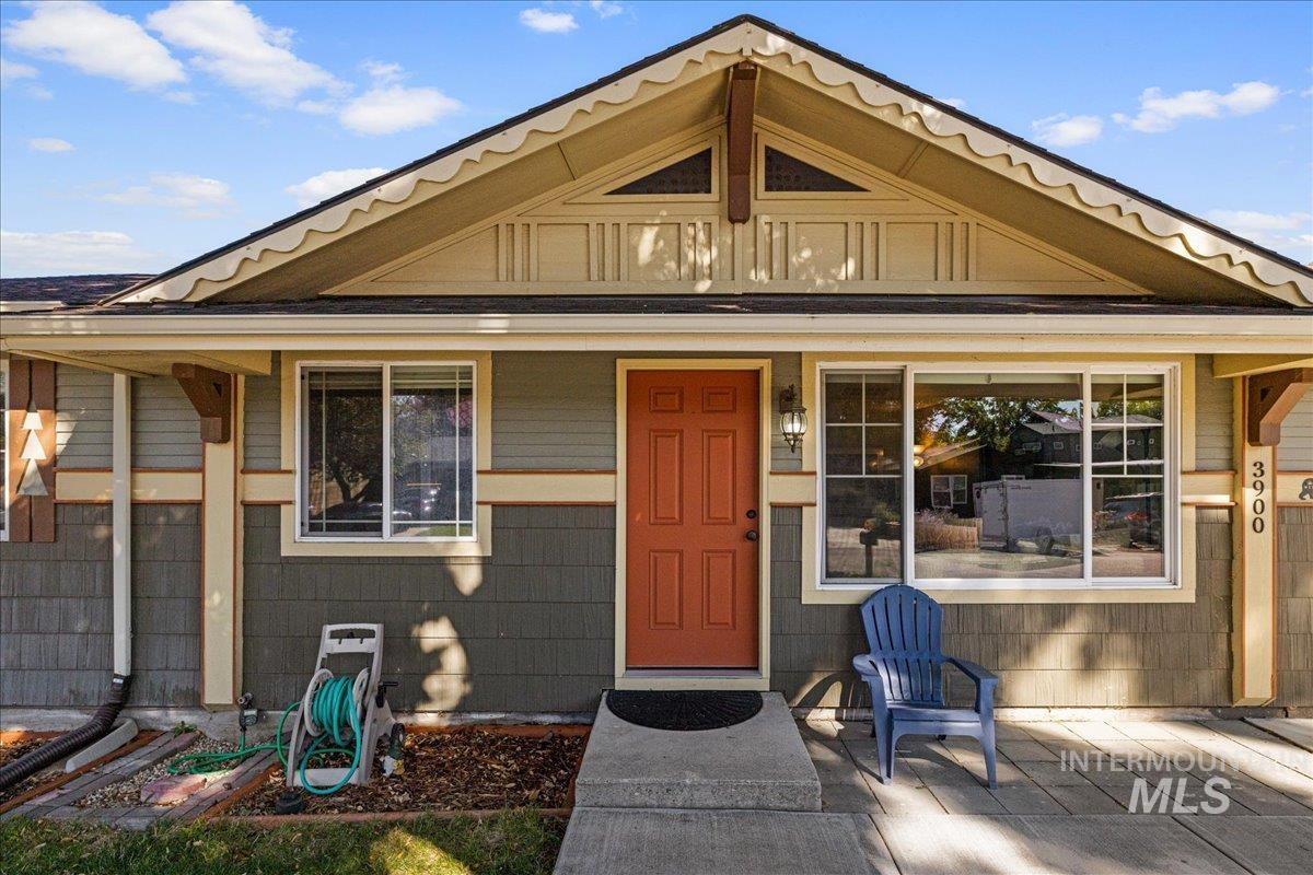 3900 W Pine Ave, Boise, Idaho 83703, 4 Bedrooms, 2 Bathrooms, Residential For Sale, Price $624,500,MLS 98989986