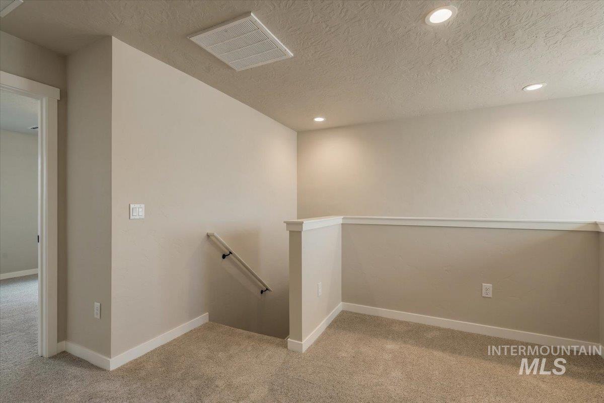 9524 S Stonefly Ave., Kuna, Idaho 83634, 3 Bedrooms, 2.5 Bathrooms, Residential For Sale, Price $429,990,MLS 98989988