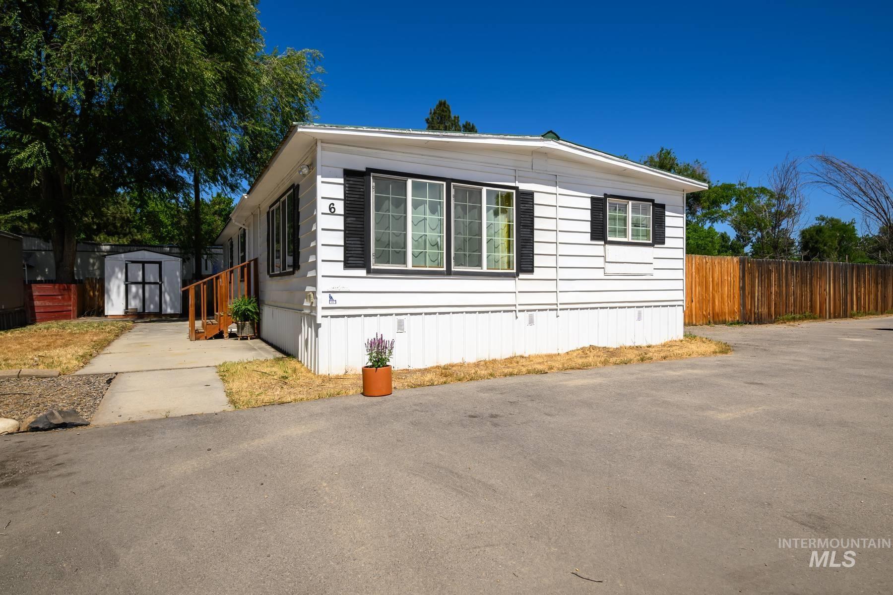 207 E 40th St, Garden City, Idaho 83714, 3 Bedrooms, 2 Bathrooms, Residential For Sale, Price $94,000, 98989991