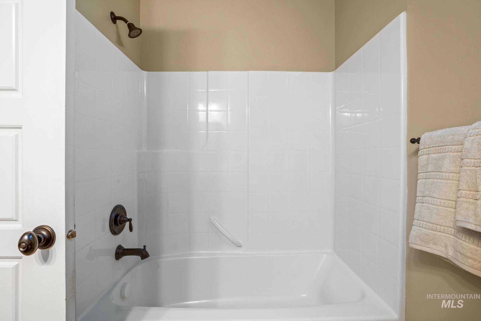 4336 N Five Mile RD, Boise, Idaho 83713, 2 Bedrooms, 2.5 Bathrooms, Residential For Sale, Price $343,990,MLS 98989992