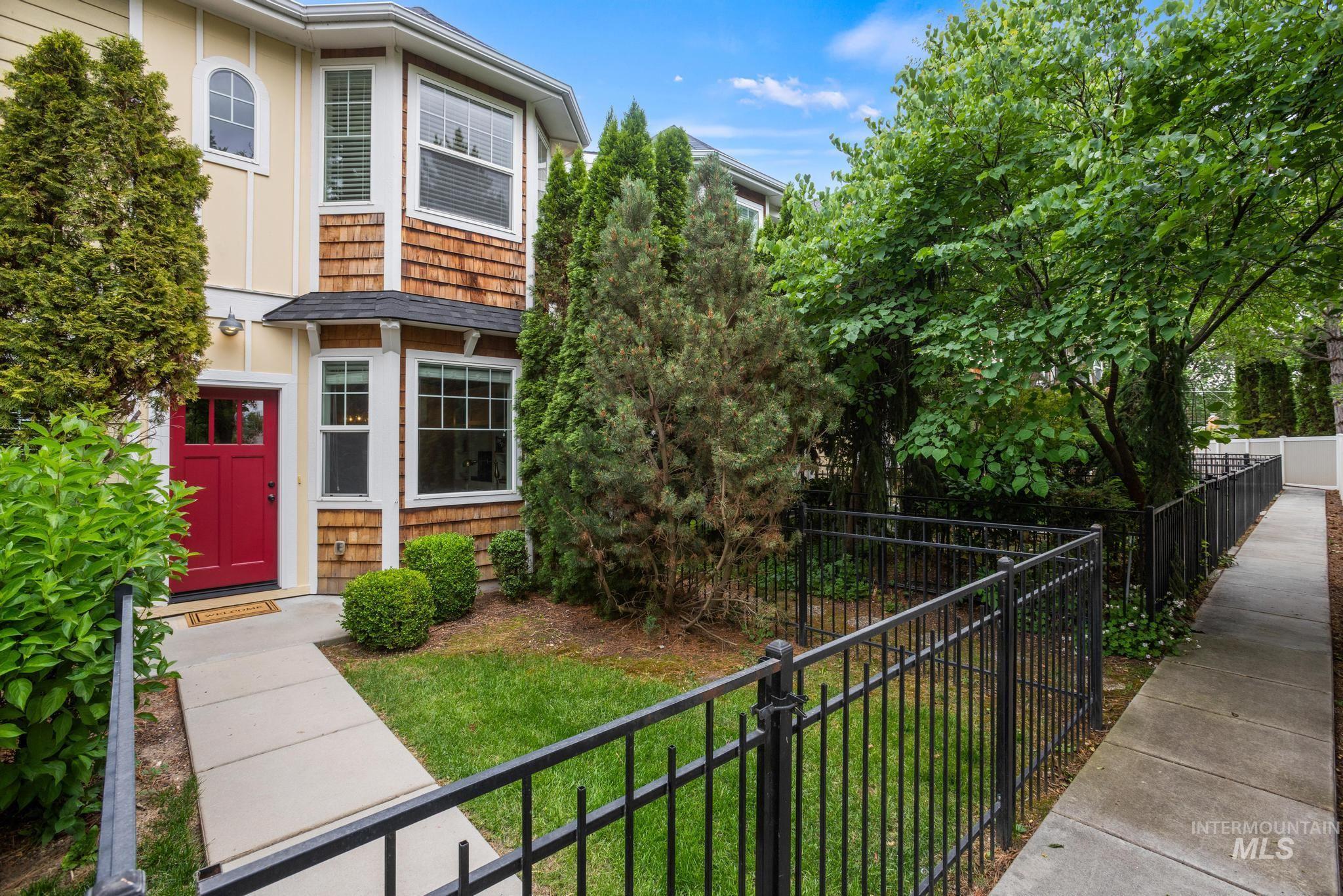 4336 N Five Mile RD, Boise, Idaho 83713, 2 Bedrooms, 2.5 Bathrooms, Residential For Sale, Price $343,990,MLS 98989992
