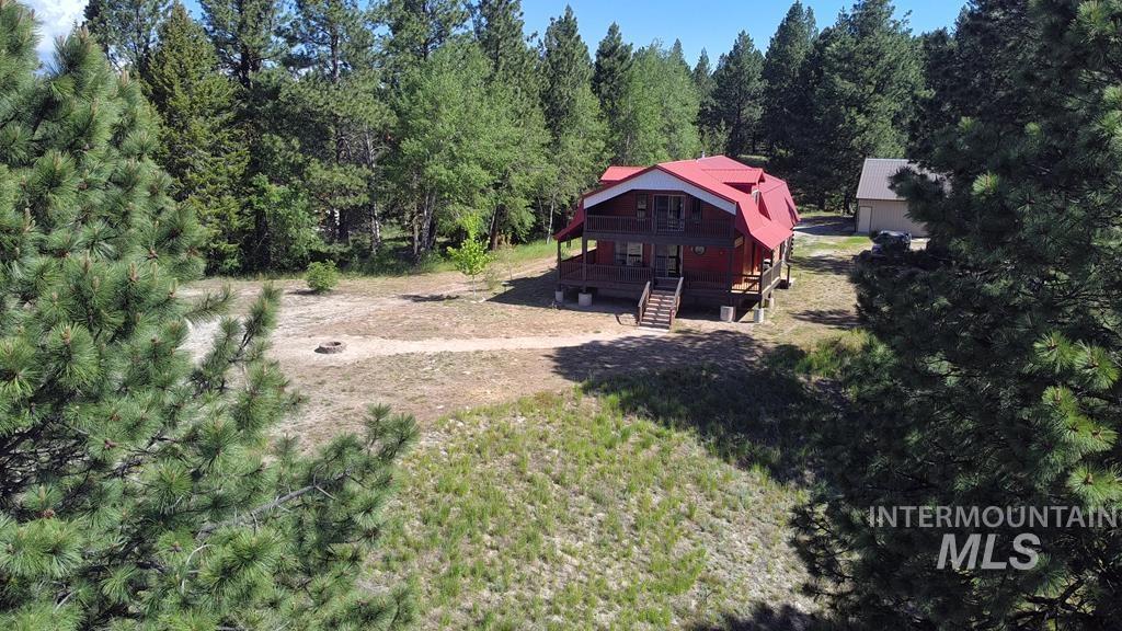 10346 Emma Loop, Cascade, Idaho 83611, 3 Bedrooms, 2 Bathrooms, Residential For Sale, Price $759,900,MLS 98989994