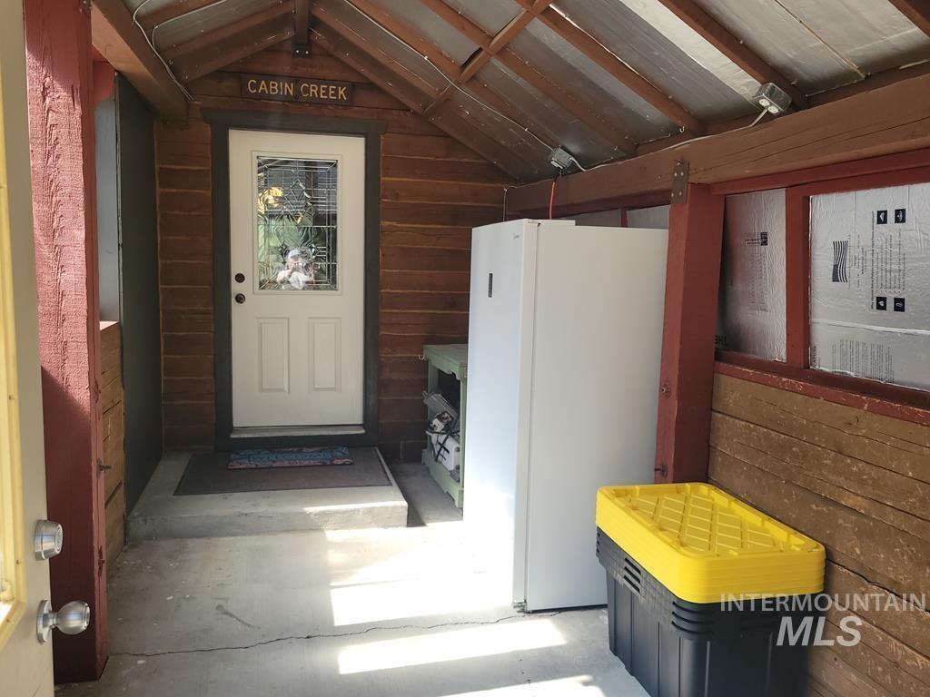 10346 Emma Loop, Cascade, Idaho 83611, 3 Bedrooms, 2 Bathrooms, Residential For Sale, Price $759,900,MLS 98989994