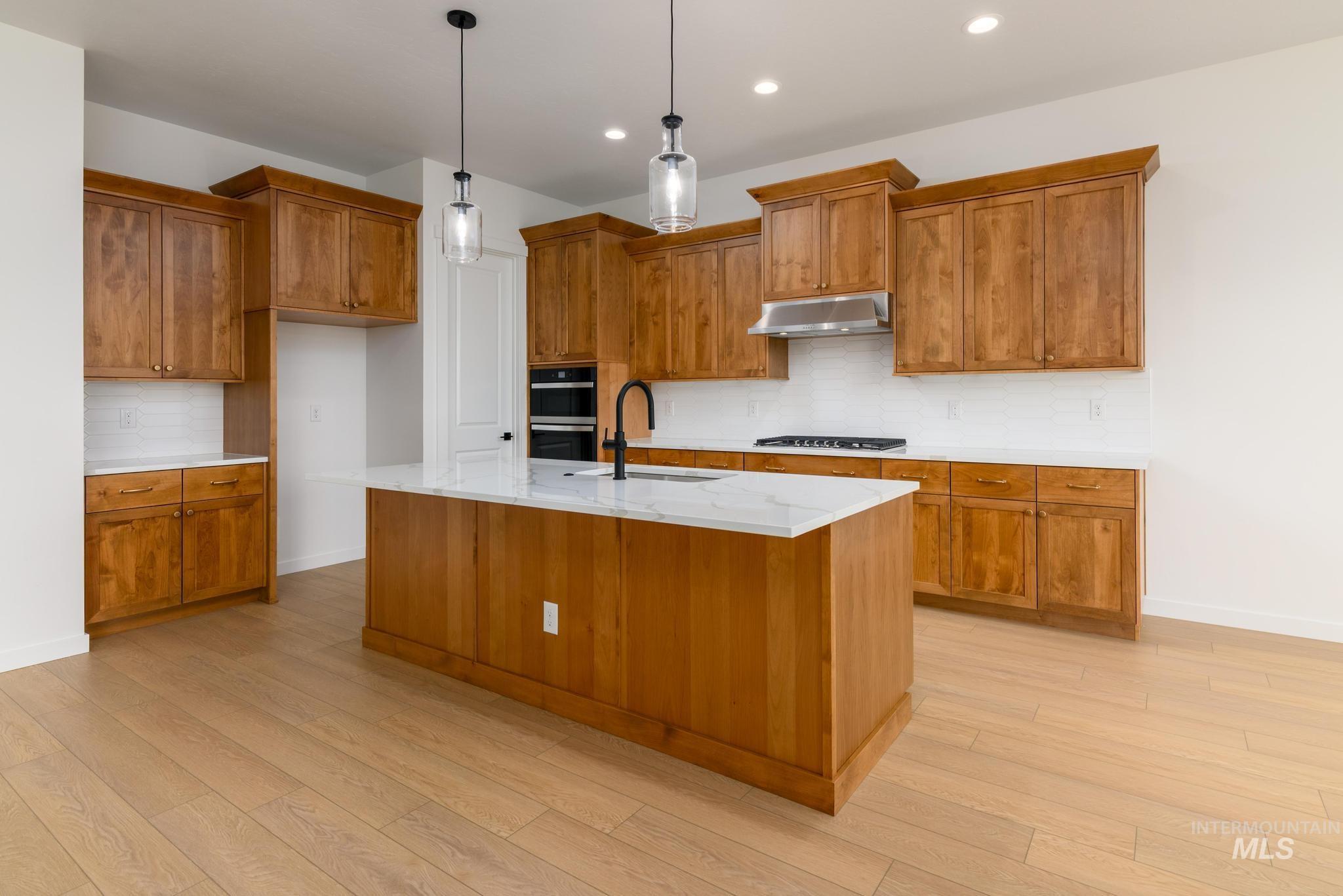 10926 W Wellness St, Kuna, Idaho 83634, 3 Bedrooms, 2.5 Bathrooms, Residential For Sale, Price $684,000,MLS 98989997