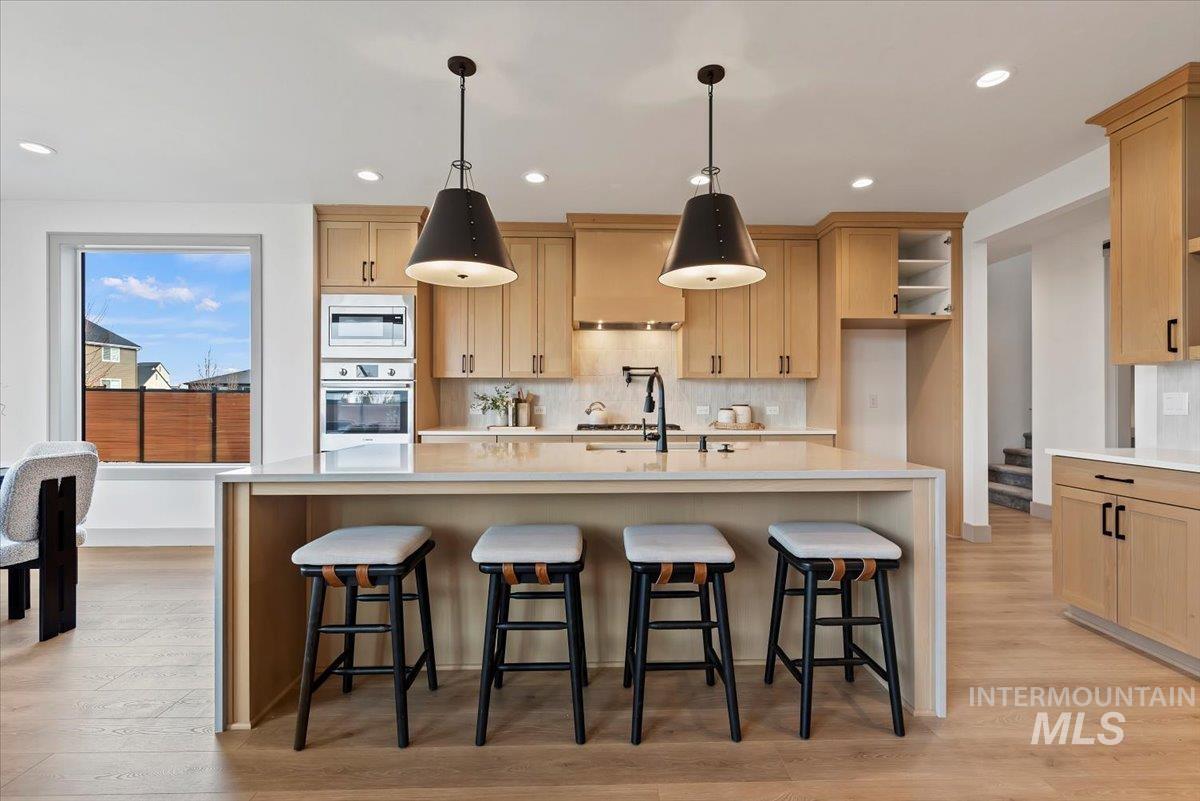 8530 W Graye Street, Meridian, Idaho 83646, 5 Bedrooms, 3.5 Bathrooms, Residential For Sale, Price $1,049,900,MLS 98990003