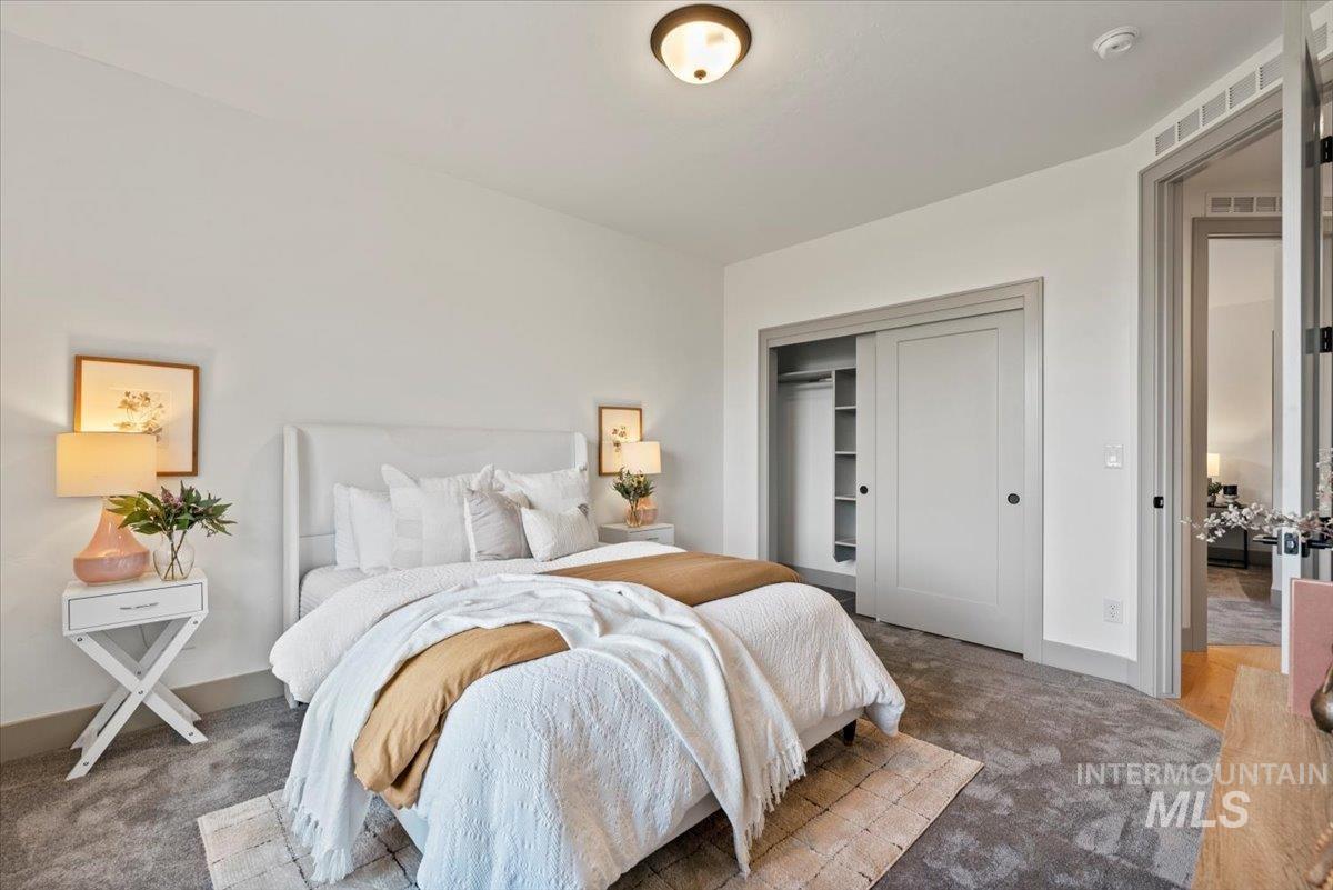 8530 W Graye Street, Meridian, Idaho 83646, 5 Bedrooms, 3.5 Bathrooms, Residential For Sale, Price $1,049,900,MLS 98990003
