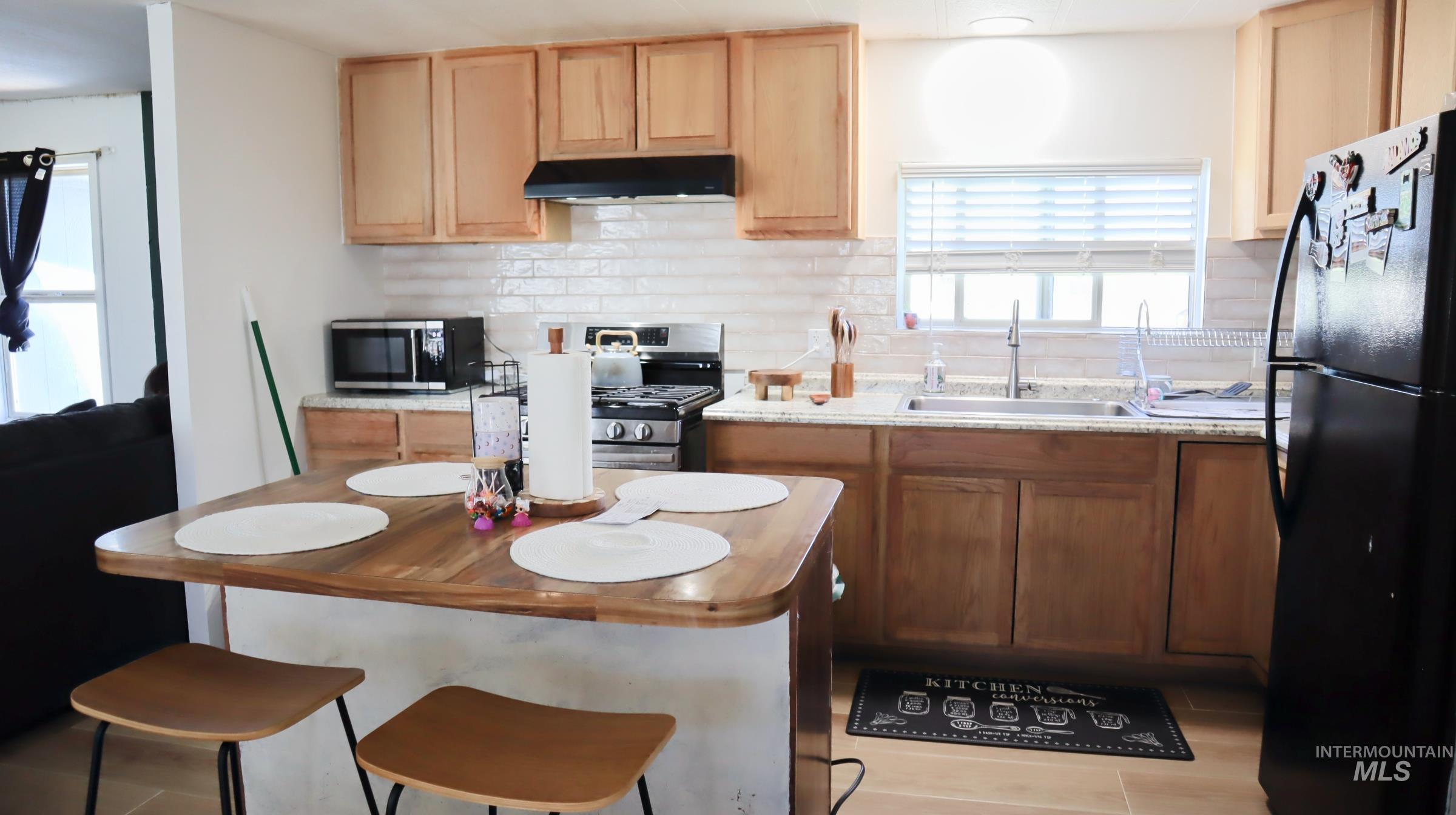 1015 N Fir St Trailer 46, Jerome, Idaho 83338, 3 Bedrooms, 1 Bathroom, Residential For Sale, Price $62,000,MLS 98990006