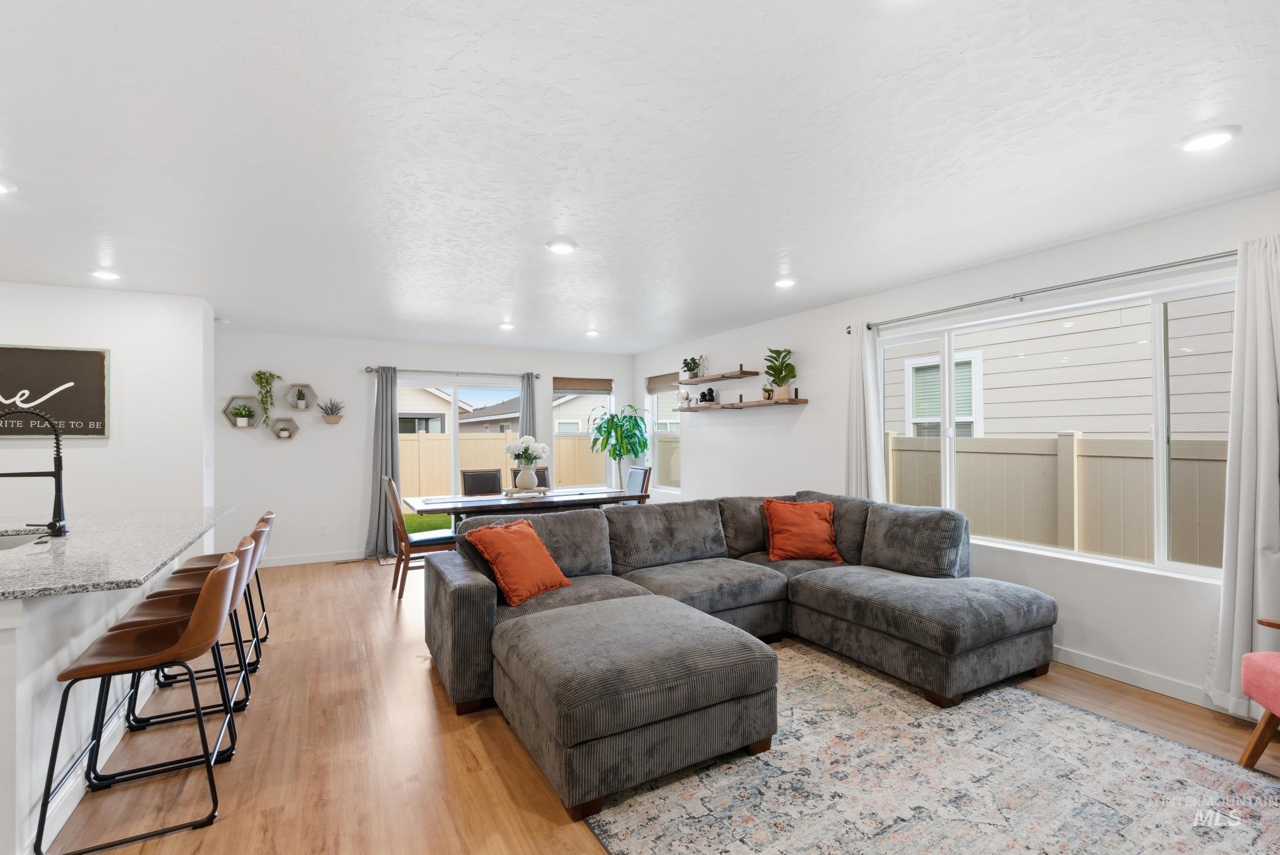 4409 S Redwater Ave, Meridian, Idaho 83642, 4 Bedrooms, 2 Bathrooms, Residential For Sale, Price $459,990,MLS 98990008