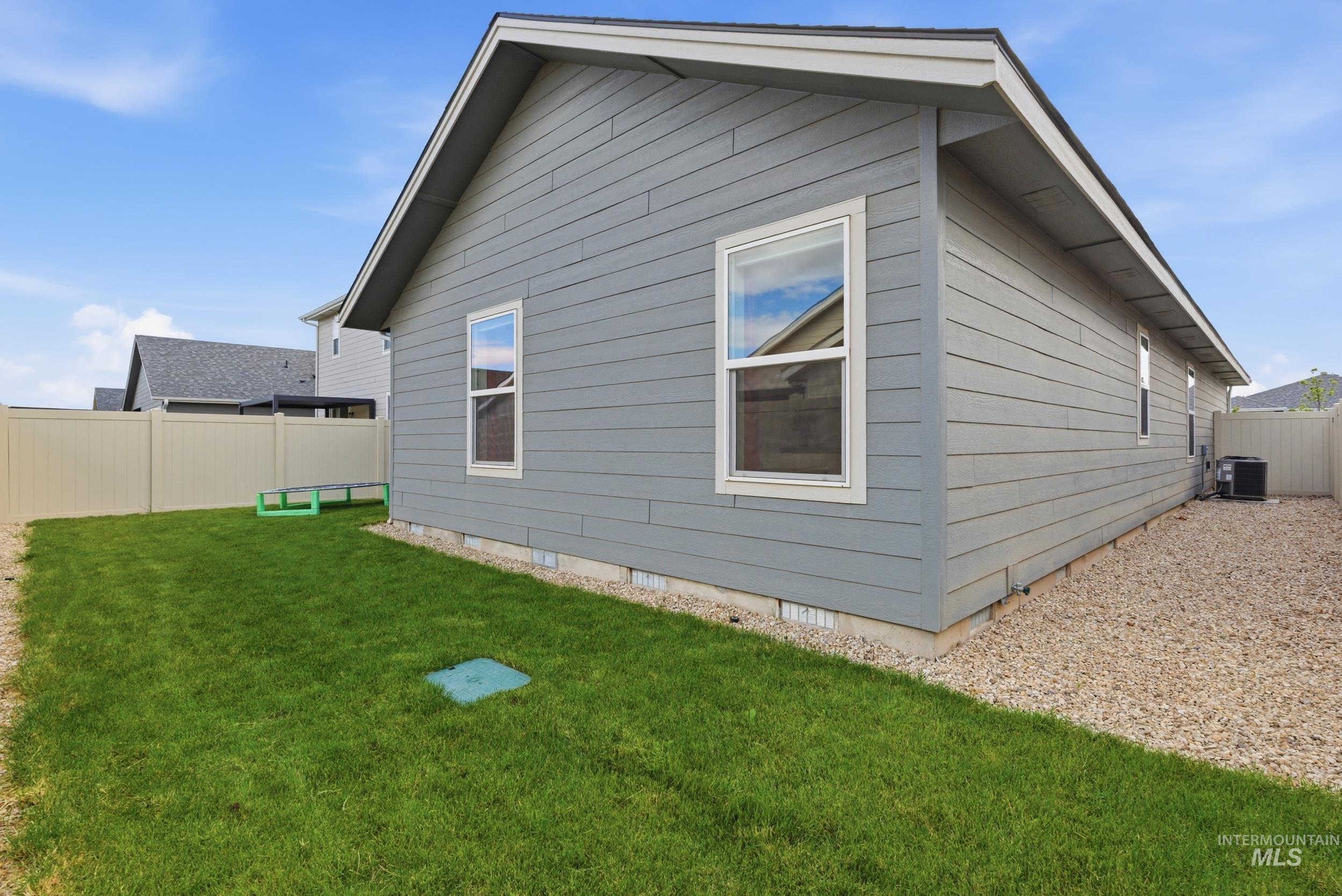 4409 S Redwater Ave, Meridian, Idaho 83642, 4 Bedrooms, 2 Bathrooms, Residential For Sale, Price $459,990,MLS 98990008