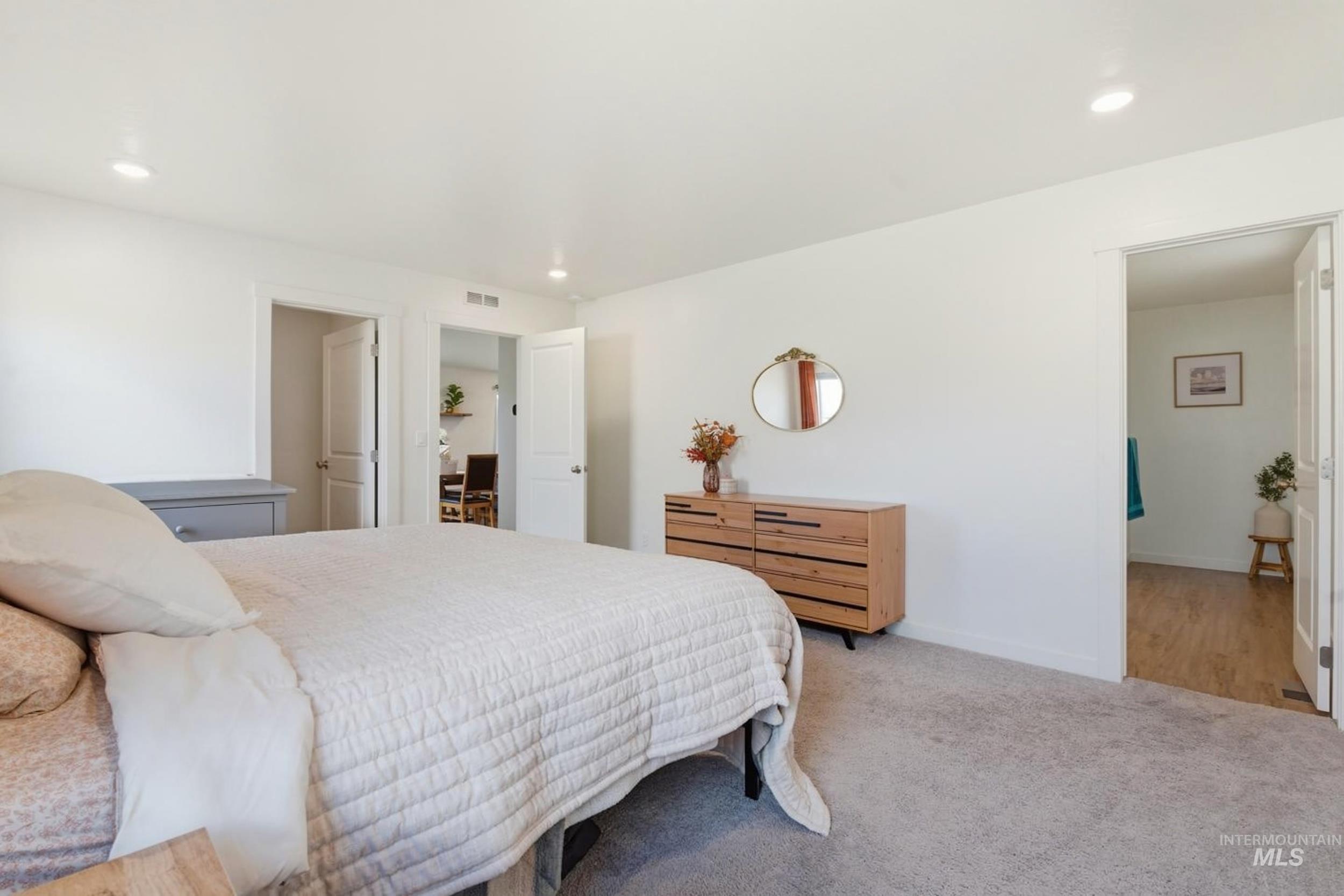 4409 S Redwater Ave, Meridian, Idaho 83642, 4 Bedrooms, 2 Bathrooms, Residential For Sale, Price $459,990,MLS 98990008