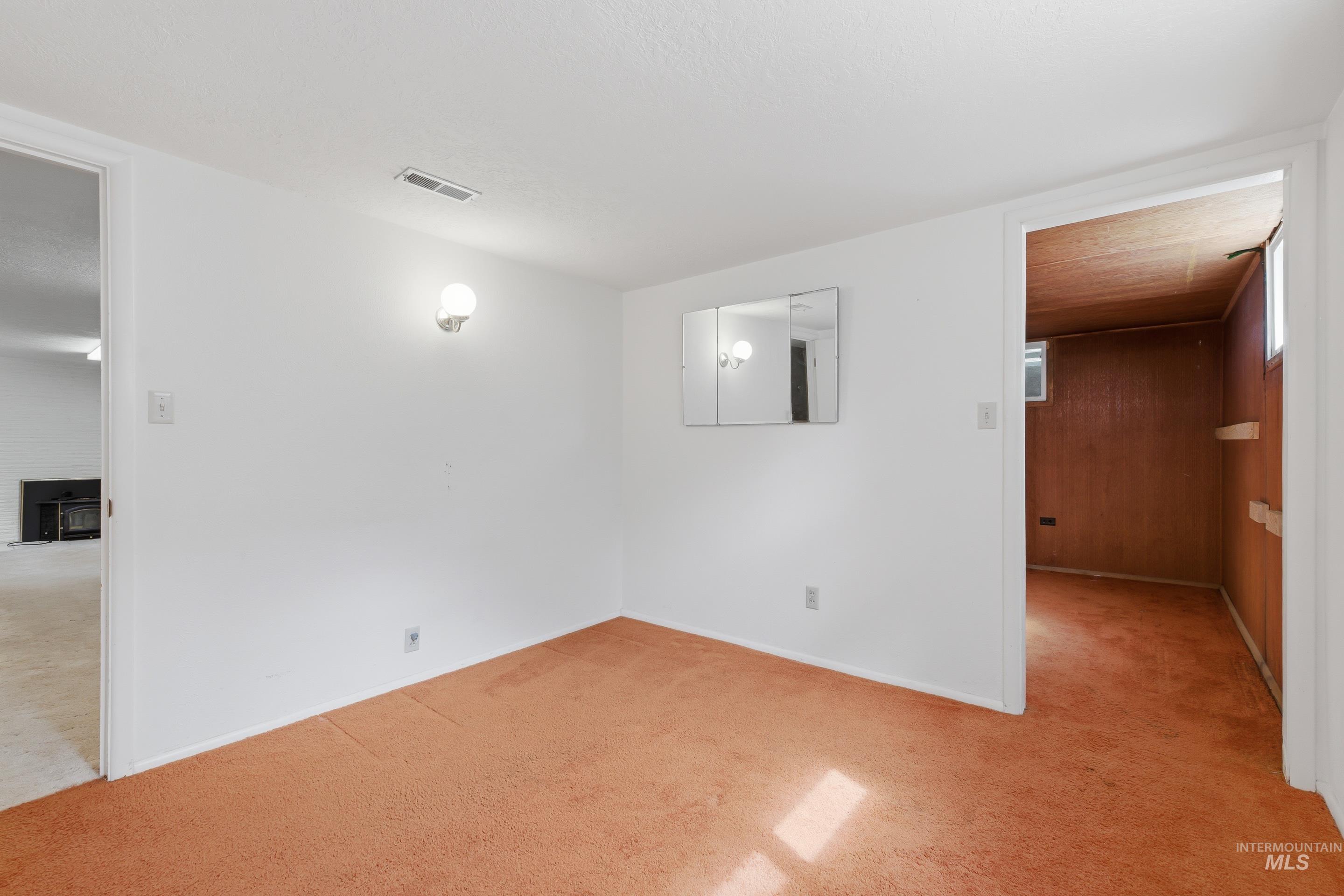 504 W Howe St, Boise, Idaho 83706-3934, 3 Bedrooms, 2 Bathrooms, Residential For Sale, Price $799,999,MLS 98990013