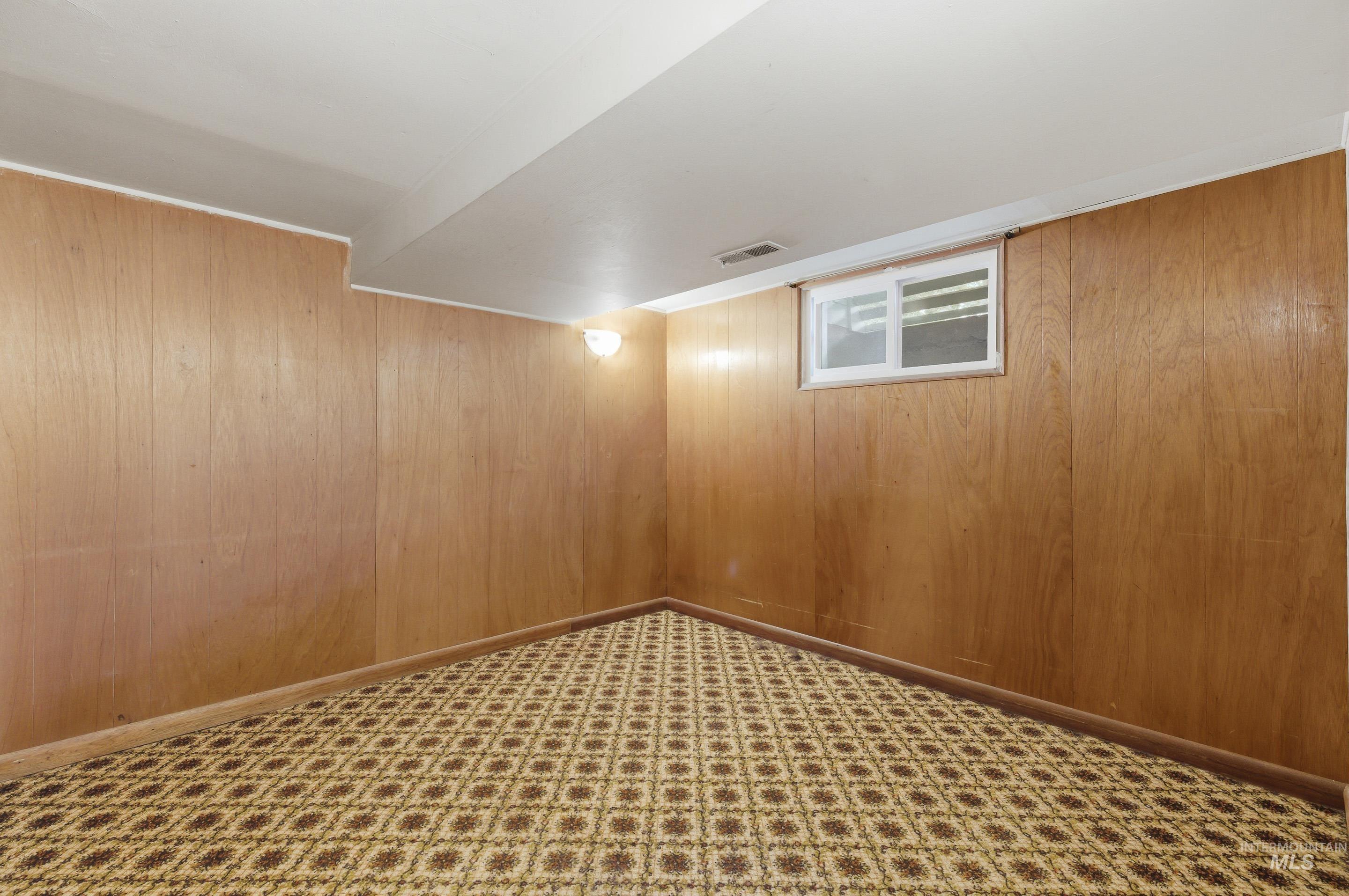 504 W Howe St, Boise, Idaho 83706-3934, 3 Bedrooms, 2 Bathrooms, Residential For Sale, Price $799,999,MLS 98990013