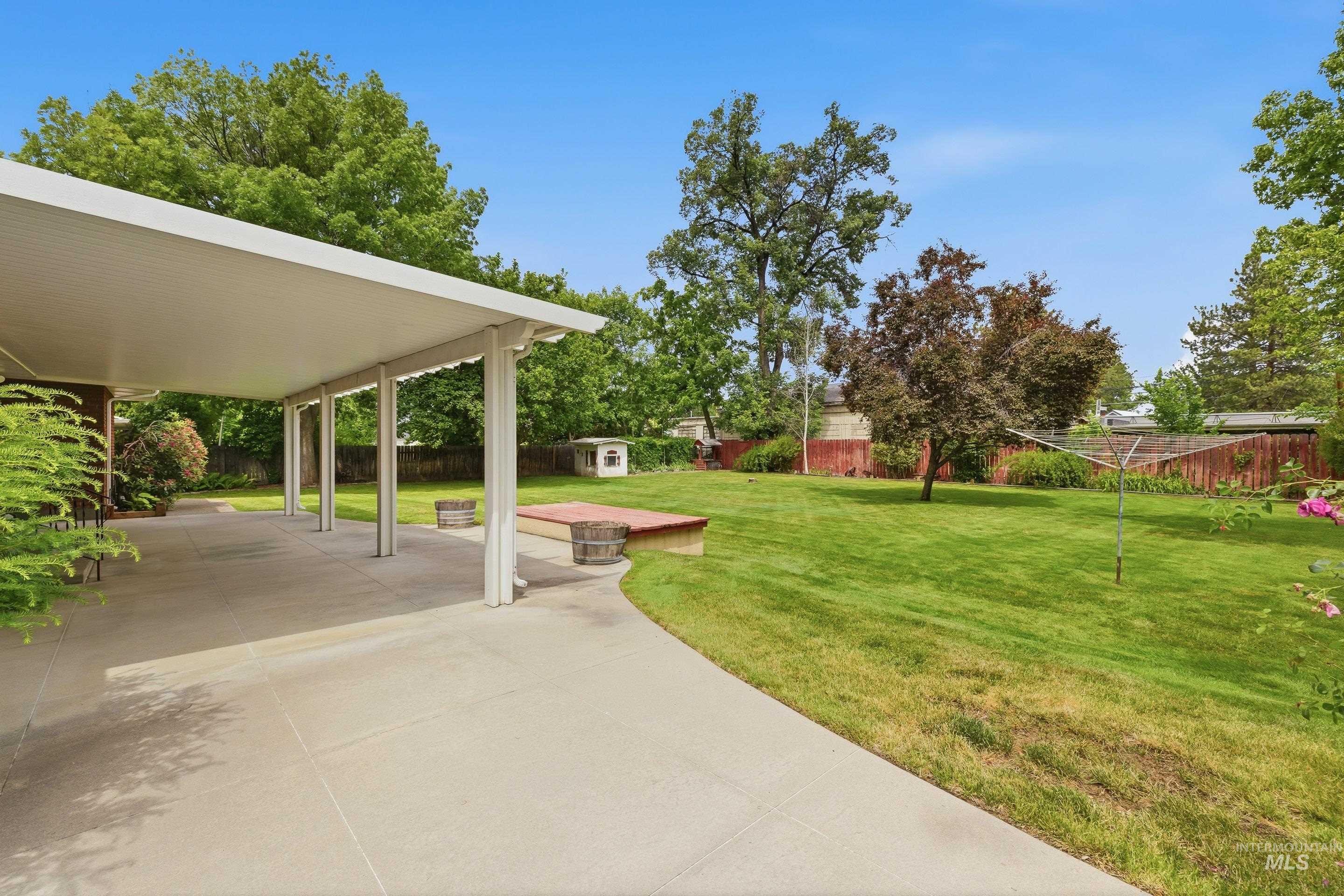 504 W Howe St, Boise, Idaho 83706-3934, 3 Bedrooms, 2 Bathrooms, Residential For Sale, Price $799,999,MLS 98990013