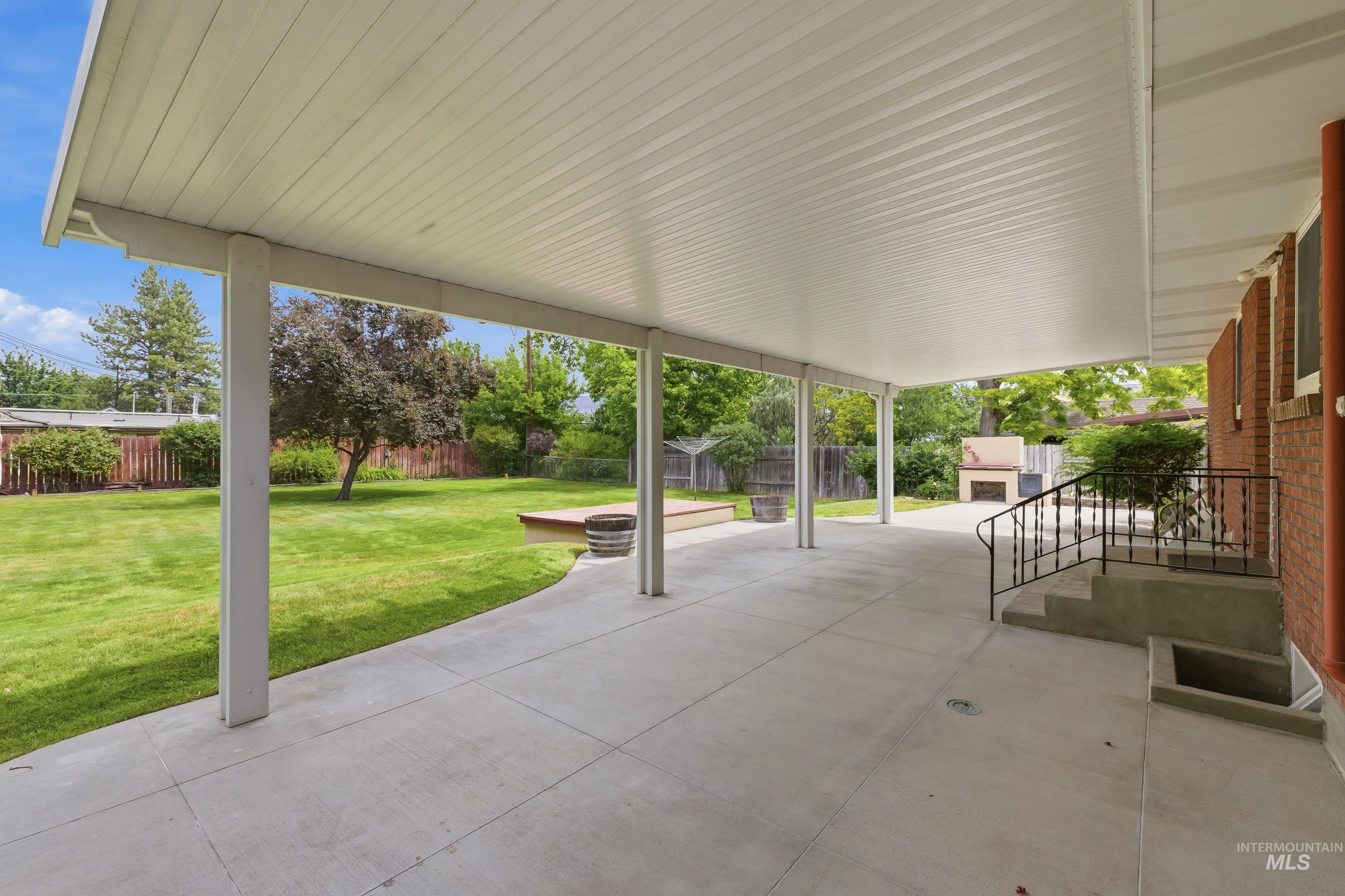 504 W Howe St, Boise, Idaho 83706-3934, 3 Bedrooms, 2 Bathrooms, Residential For Sale, Price $799,999,MLS 98990013