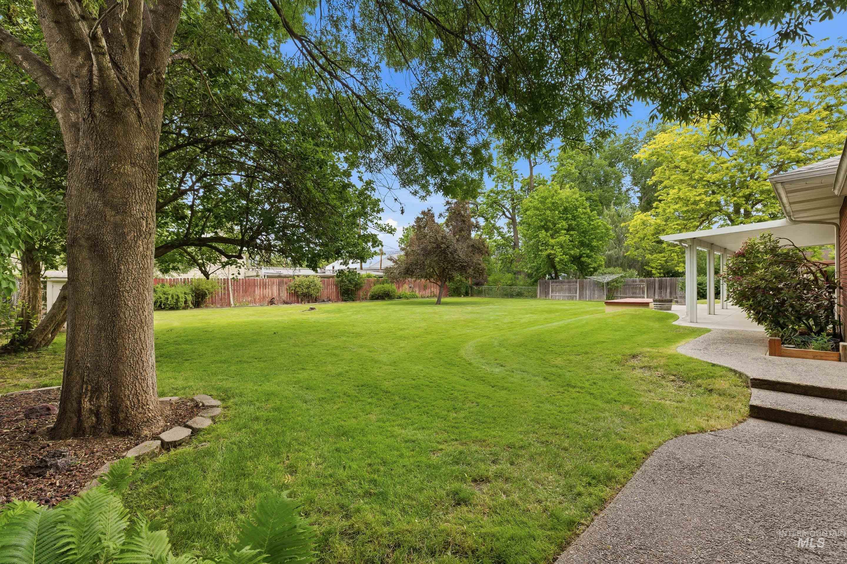 504 W Howe St, Boise, Idaho 83706-3934, 3 Bedrooms, 2 Bathrooms, Residential For Sale, Price $799,999,MLS 98990013