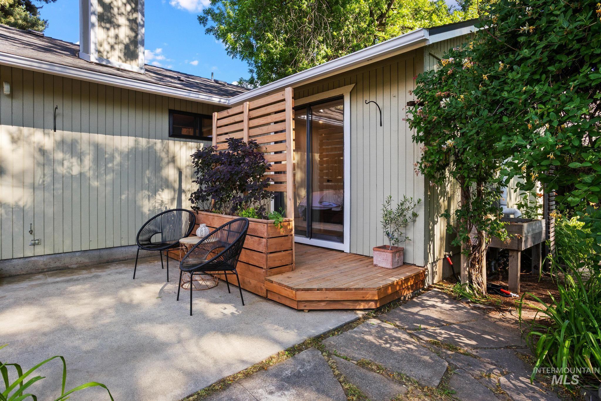 3511 N Barberry Dr, Boise, Idaho 83703, 3 Bedrooms, 2 Bathrooms, Residential For Sale, Price $675,000,MLS 98990016