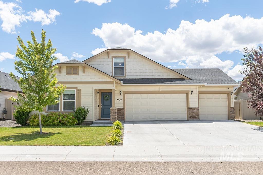 7547 E Savanna River St, Nampa, Idaho 83687, 4 Bedrooms, 2 Bathrooms, Residential For Sale, Price $534,000, 98990018