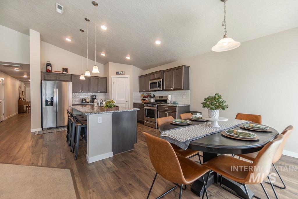 7547 E Savanna River St, Nampa, Idaho 83687, 4 Bedrooms, 2 Bathrooms, Residential For Sale, Price $535,000,MLS 98990018