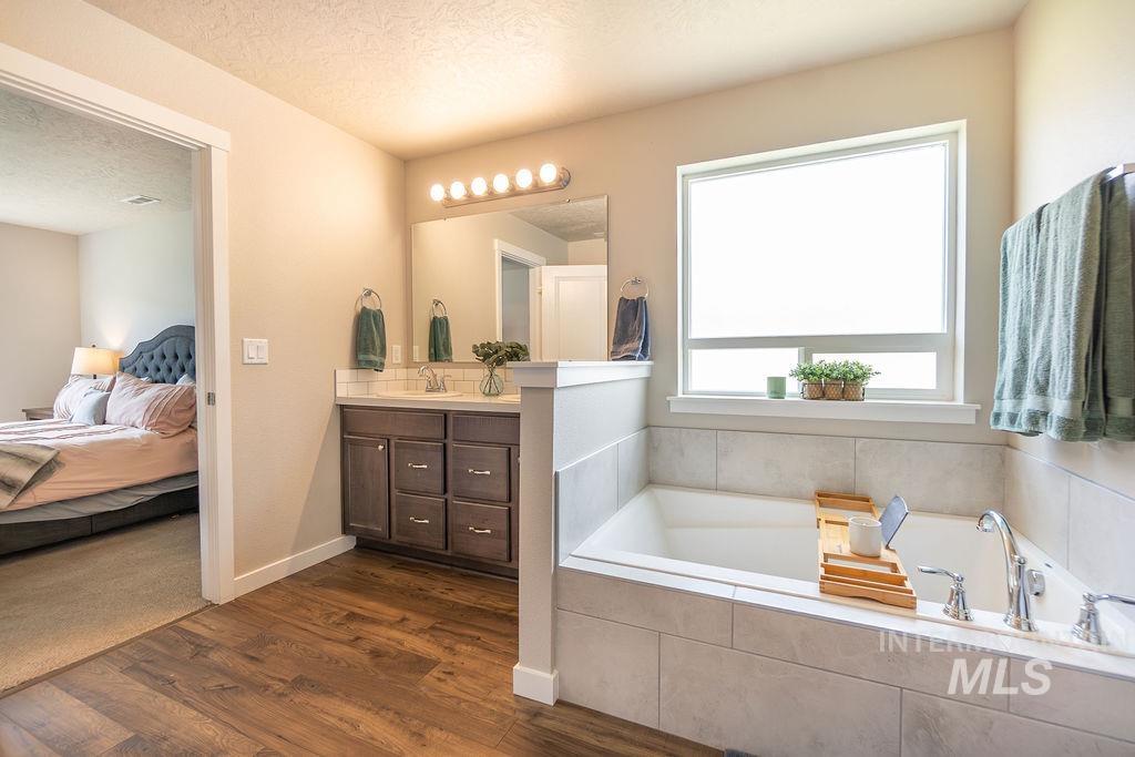7547 E Savanna River St, Nampa, Idaho 83687, 4 Bedrooms, 2 Bathrooms, Residential For Sale, Price $535,000,MLS 98990018
