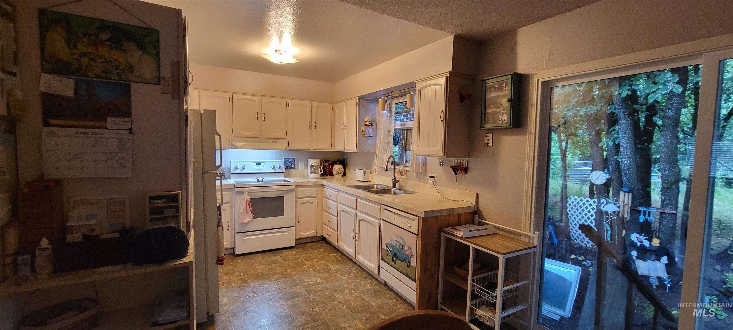 818 Baker Rd, Kamiah, Idaho 83536, 4 Bedrooms, 2 Bathrooms, Residential For Sale, Price $435,000,MLS 98990020