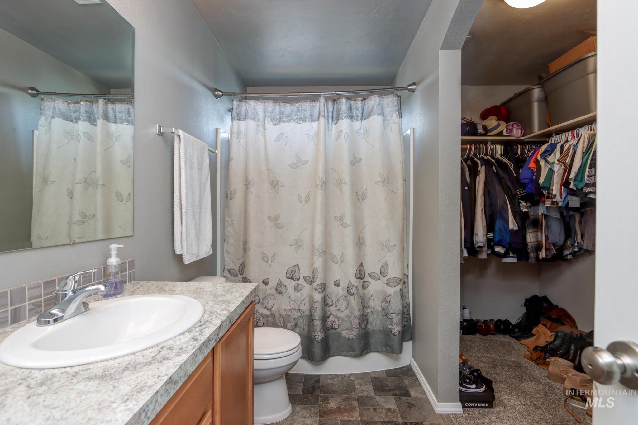 13593 Cocoa Beach Street, Caldwell, Idaho 83607, 3 Bedrooms, 2.5 Bathrooms, Residential For Sale, Price $374,900,MLS 98990025
