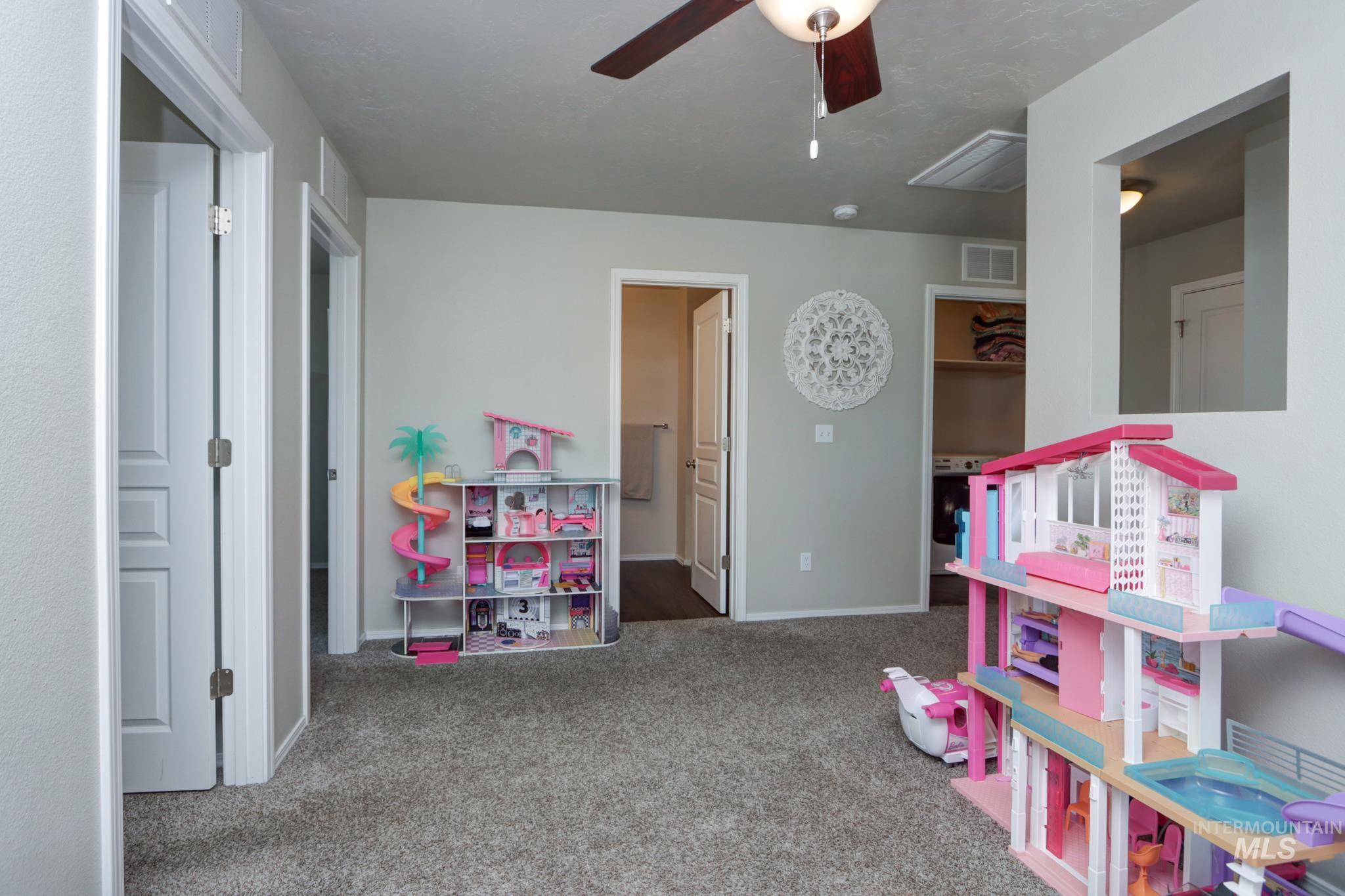 13593 Cocoa Beach Street, Caldwell, Idaho 83607, 3 Bedrooms, 2.5 Bathrooms, Residential For Sale, Price $374,900,MLS 98990025