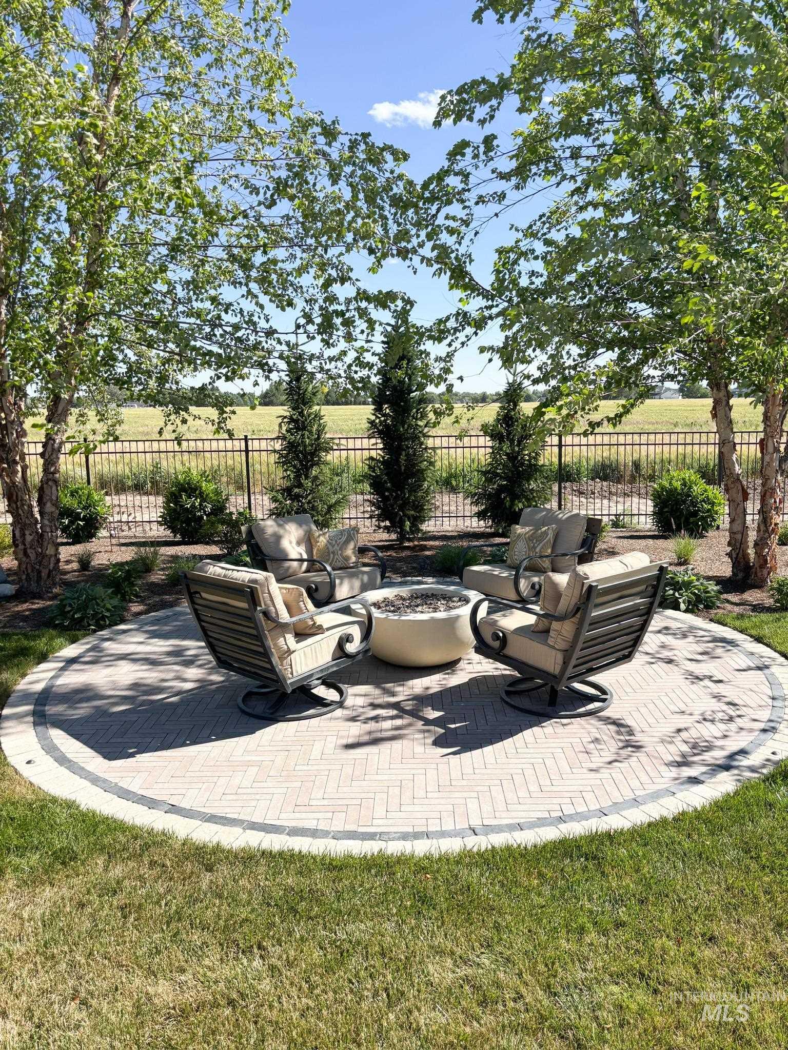 4535 W Braveheart St., Eagle, Idaho 83616-6778, 4 Bedrooms, 3.5 Bathrooms, Residential For Sale, Price $899,900,MLS 98990028