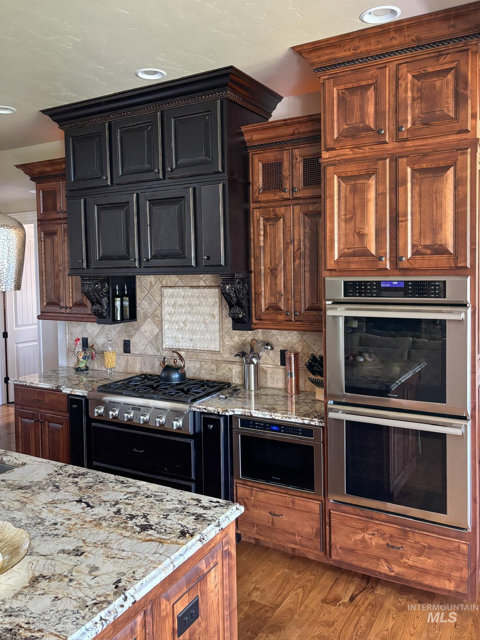 4535 W Braveheart St., Eagle, Idaho 83616-6778, 4 Bedrooms, 3.5 Bathrooms, Residential For Sale, Price $899,900,MLS 98990028