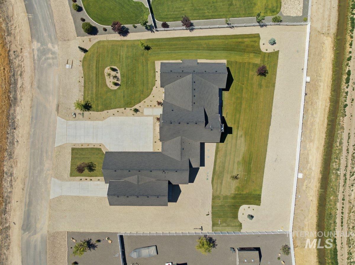 16908 Long Meadow Drive, Caldwell, Idaho 83607, 4 Bedrooms, 3 Bathrooms, Residential For Sale, Price $1,500,000,MLS 98990029