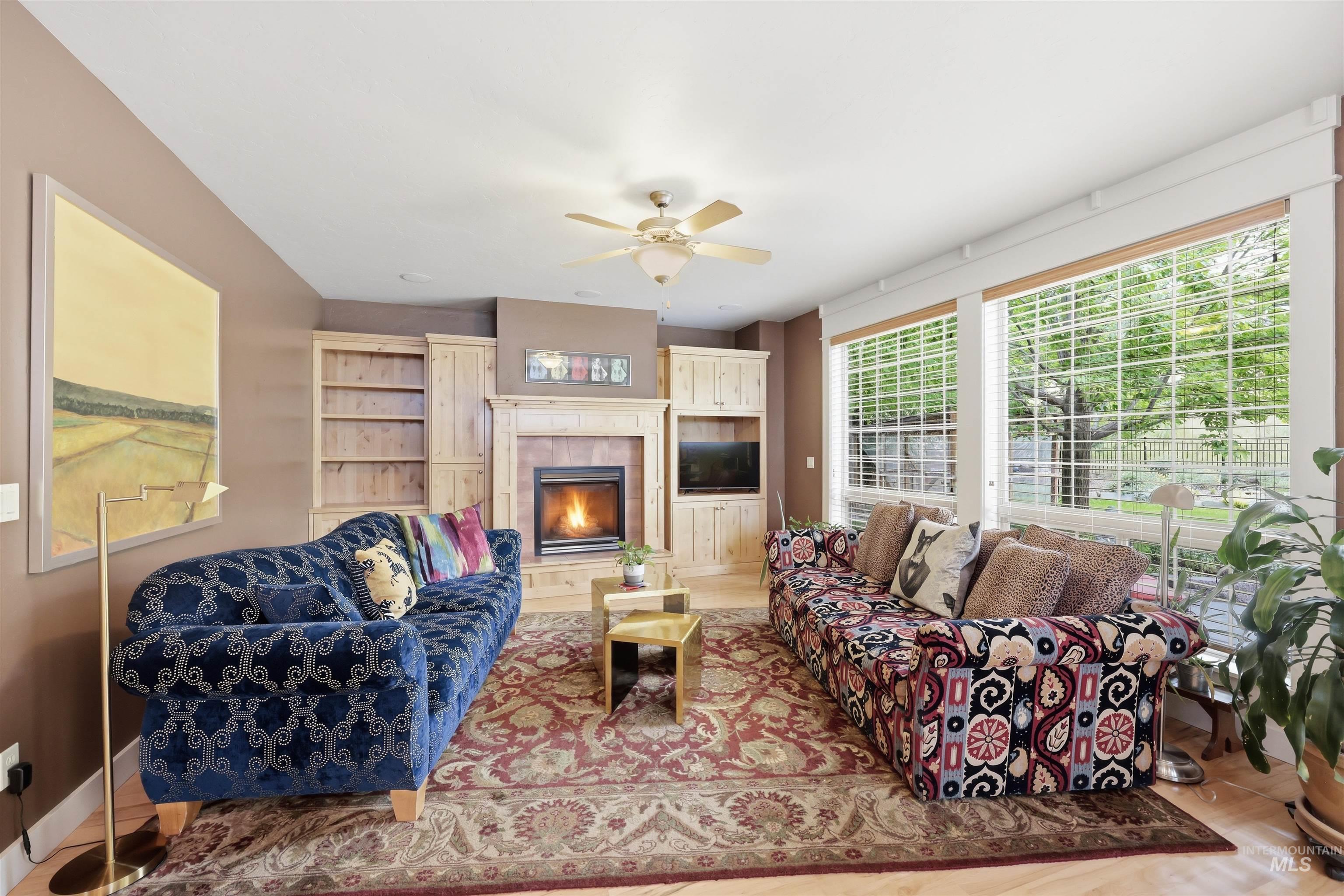 4695 W Farm View Dr., Boise, Idaho 83714, 4 Bedrooms, 2.5 Bathrooms, Residential For Sale, Price $754,000,MLS 98990031