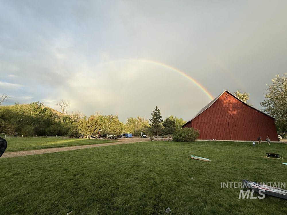 4695 W Farm View Dr., Boise, Idaho 83714, 4 Bedrooms, 2.5 Bathrooms, Residential For Sale, Price $754,000,MLS 98990031