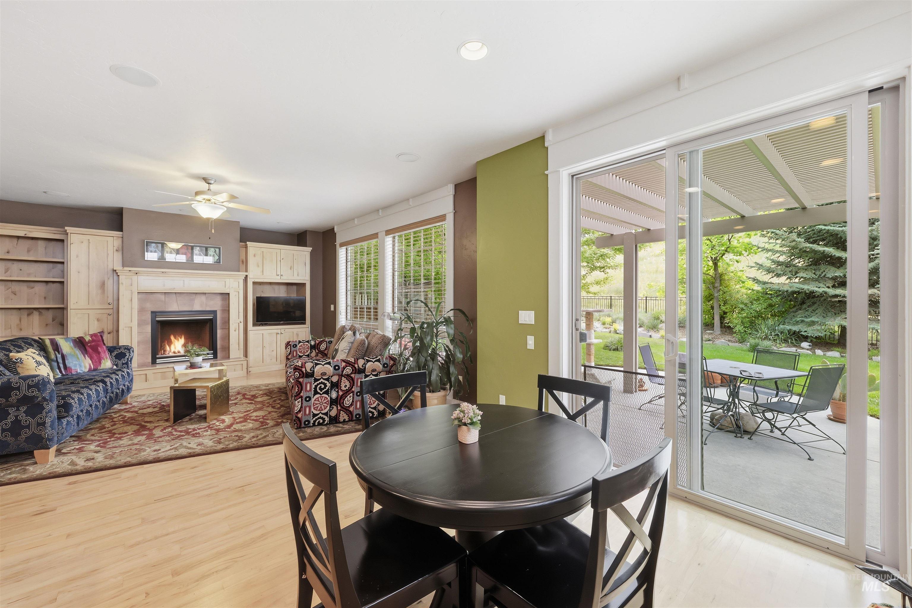 4695 W Farm View Dr., Boise, Idaho 83714, 4 Bedrooms, 2.5 Bathrooms, Residential For Sale, Price $754,000,MLS 98990031