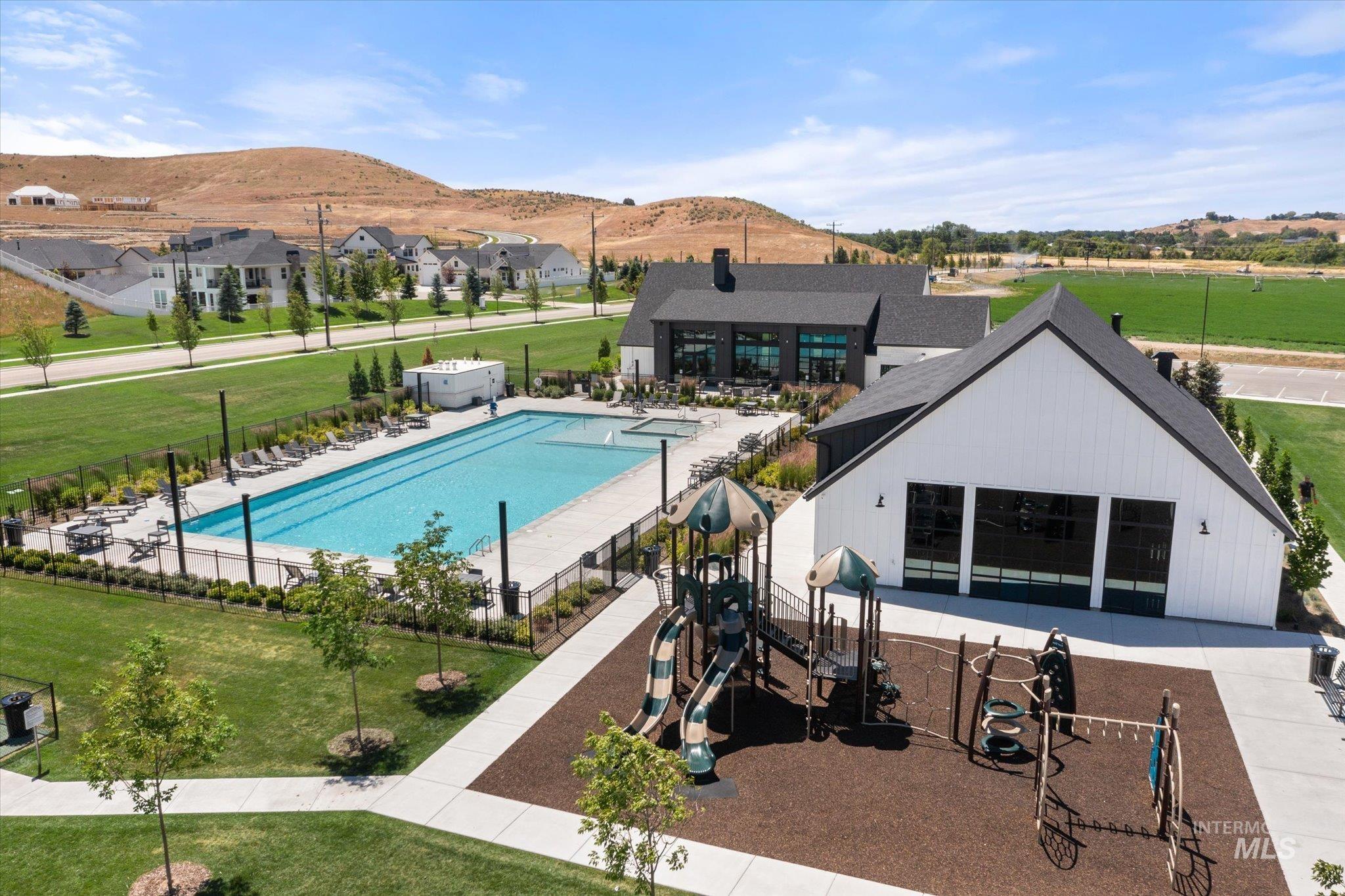 14060 N Quail Covey Way, Boise, Idaho 83714, 4 Bedrooms, 4 Bathrooms, Residential For Sale, Price $1,140,000,MLS 98990036