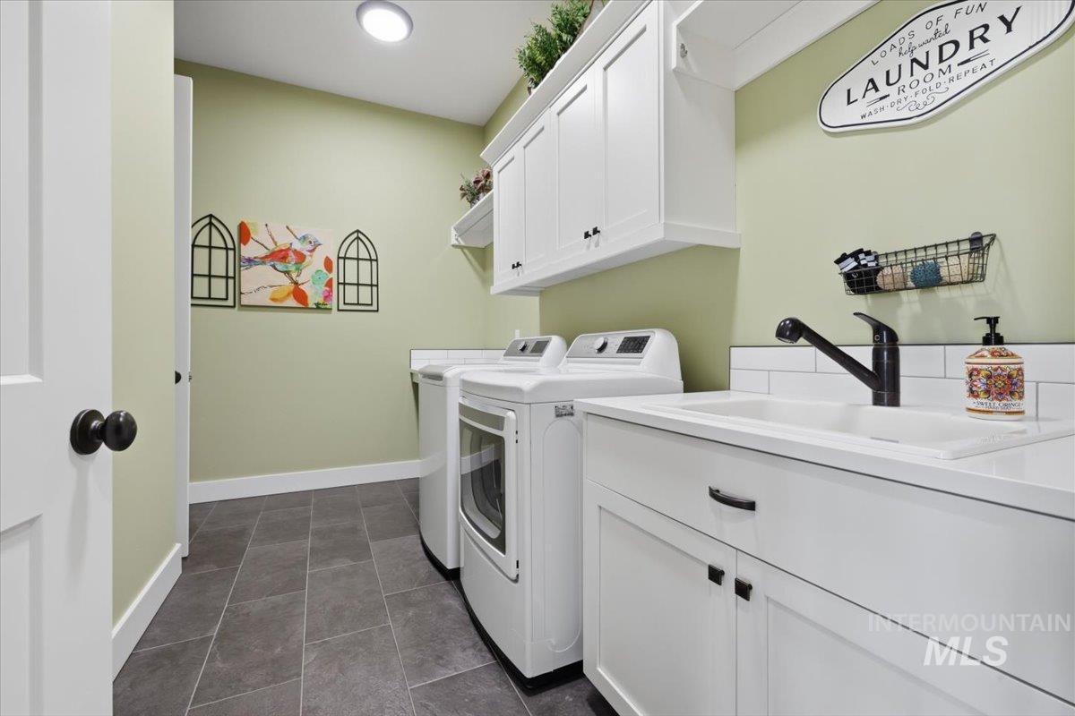 8922 E Lavender Dr, Nampa, Idaho 83687, 3 Bedrooms, 3 Bathrooms, Residential For Sale, Price $739,000, 98990037