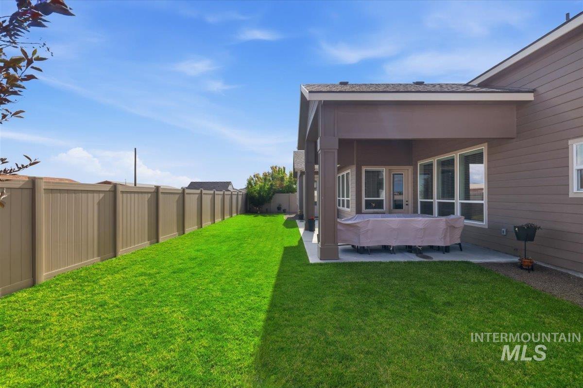 8922 E Lavender Dr, Nampa, Idaho 83687, 3 Bedrooms, 3 Bathrooms, Residential For Sale, Price $739,000, 98990037