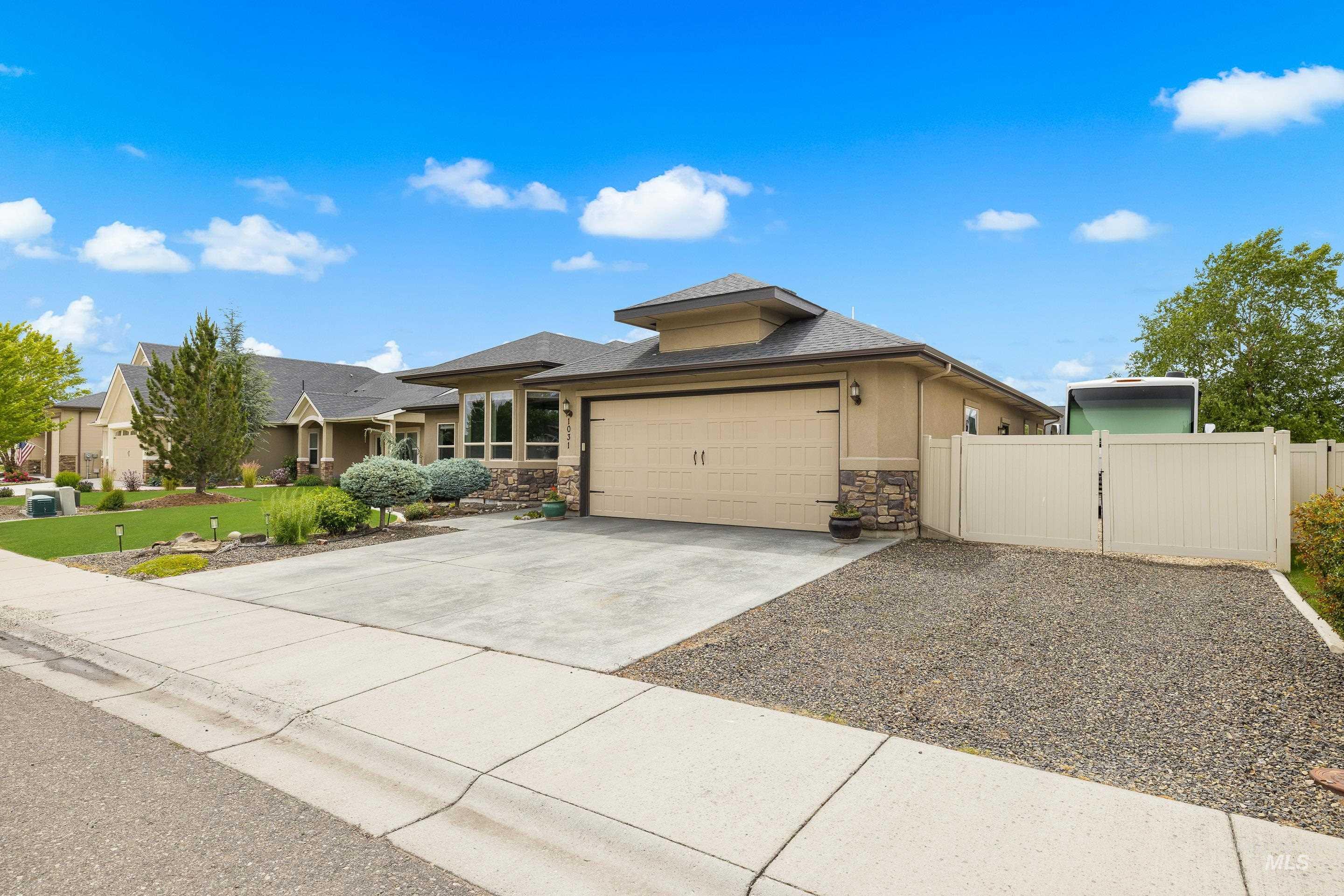 1031 N Mira Way, Star, Idaho 83669-5977, 3 Bedrooms, 2 Bathrooms, Residential For Sale, Price $549,900, 98990040