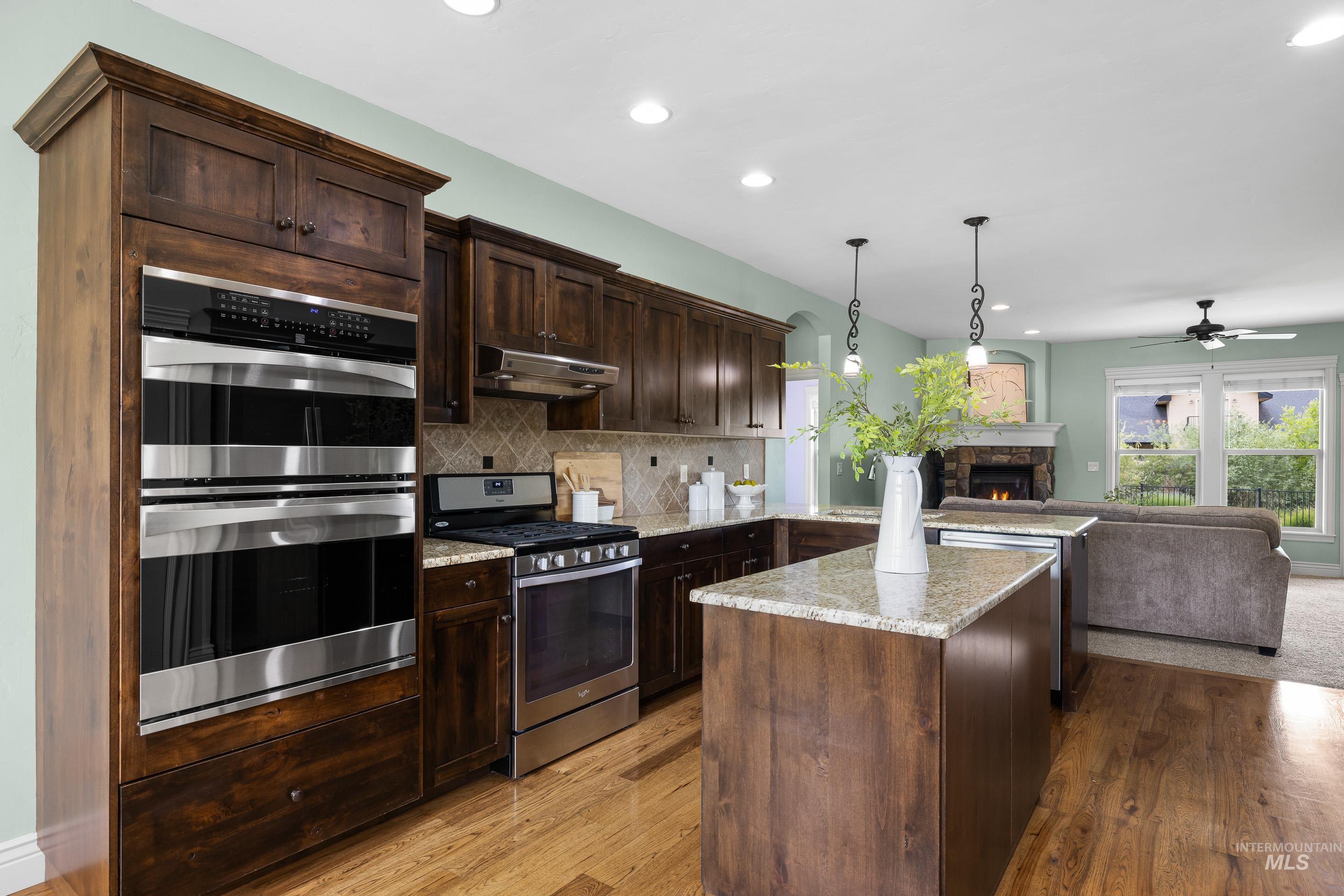 1031 N Mira Way, Star, Idaho 83669-5977, 3 Bedrooms, 2 Bathrooms, Residential For Sale, Price $549,900, 98990040