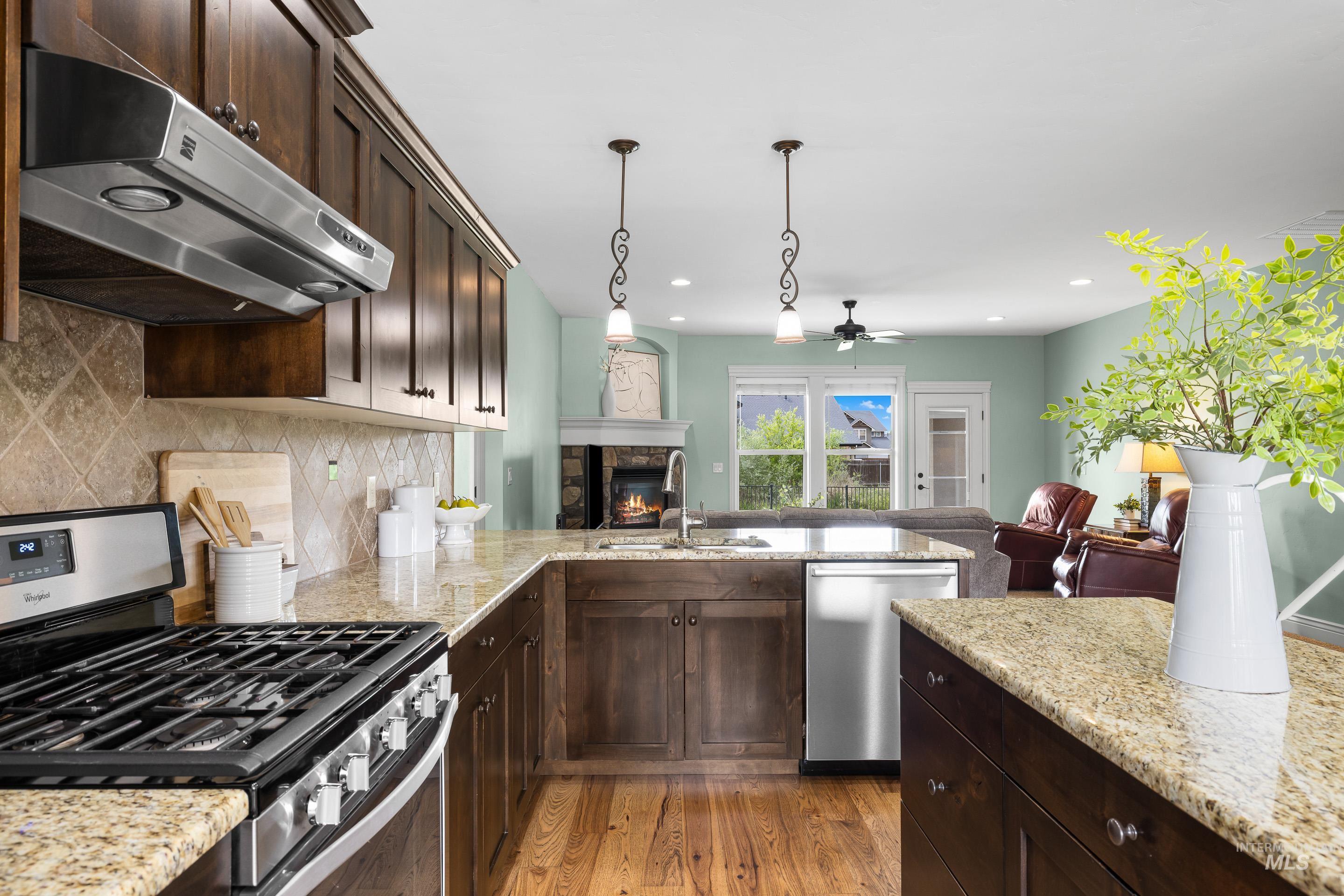 1031 N Mira Way, Star, Idaho 83669-5977, 3 Bedrooms, 2 Bathrooms, Residential For Sale, Price $549,900, 98990040