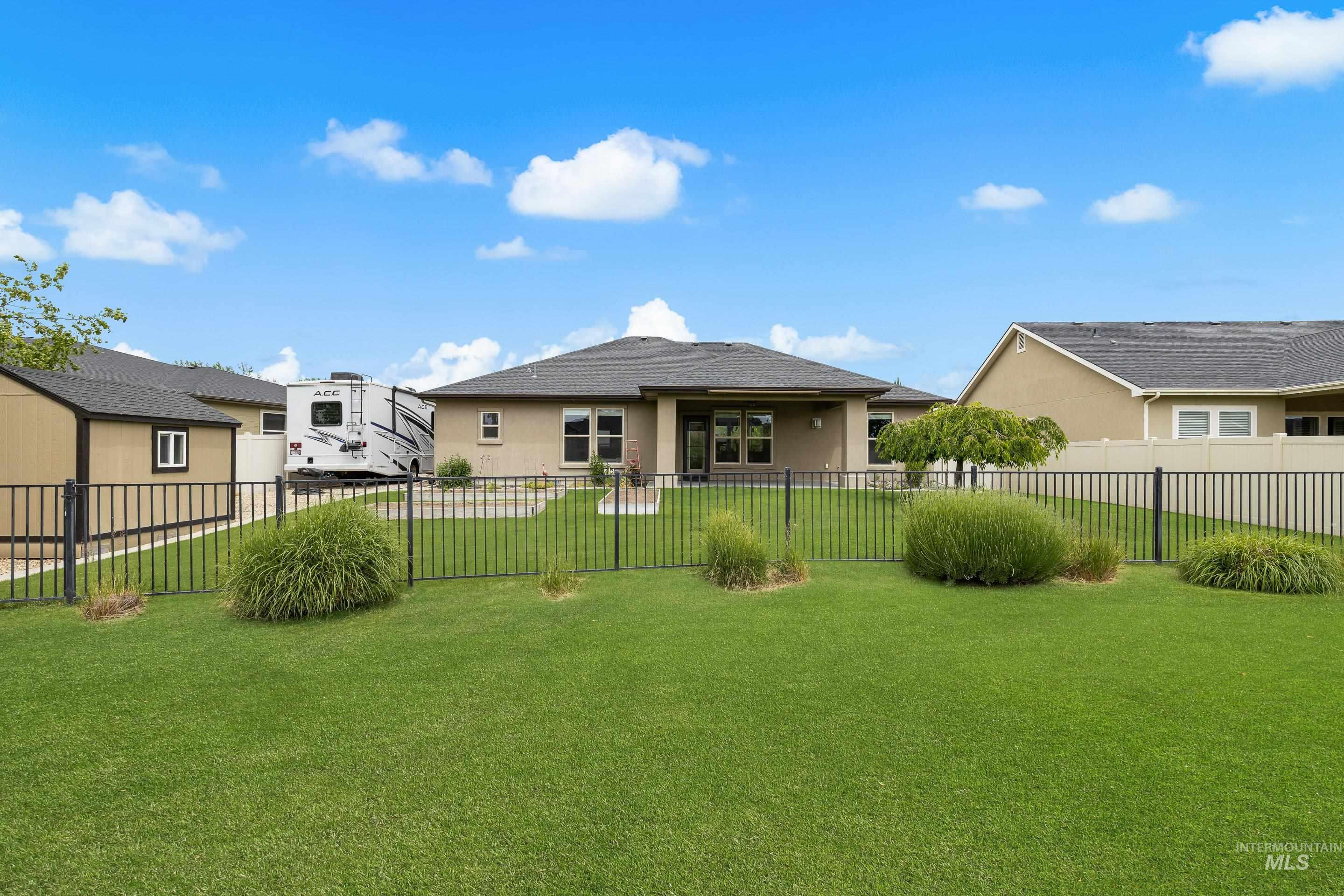 1031 N Mira Way, Star, Idaho 83669-5977, 3 Bedrooms, 2 Bathrooms, Residential For Sale, Price $549,900, 98990040