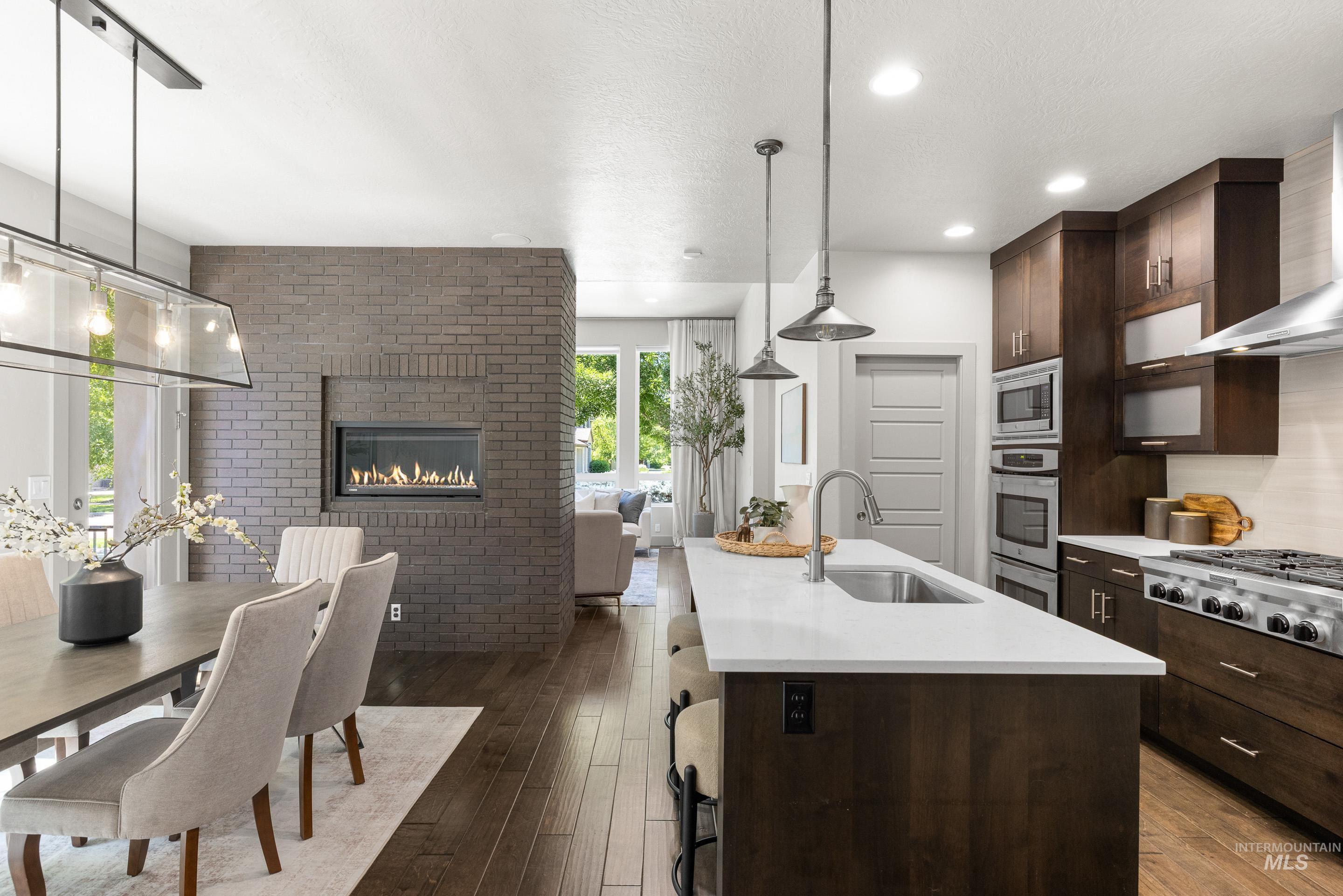 2834 S Trailwood Way, Boise, Idaho 83716-5742, 3 Bedrooms, 2.5 Bathrooms, Residential For Sale, Price $824,900, 98990042