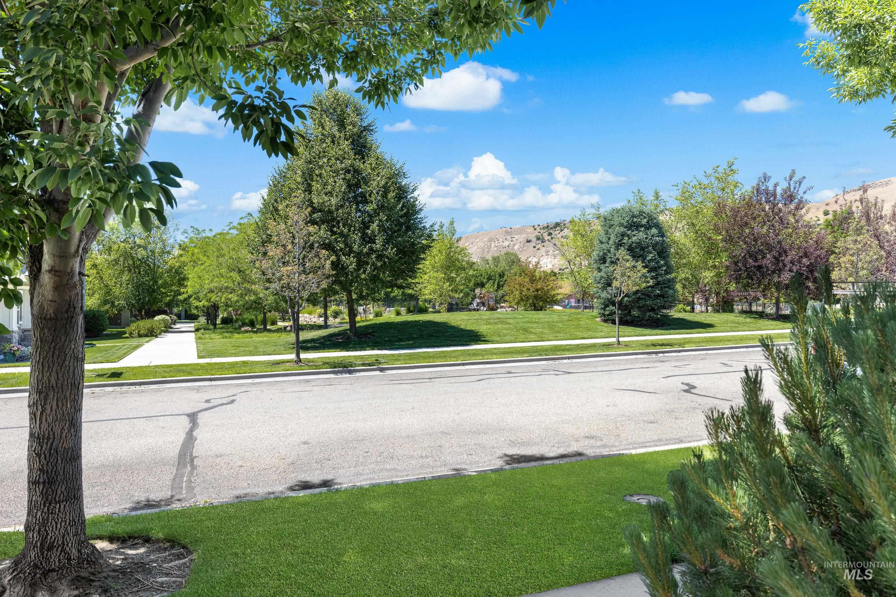 2834 S Trailwood Way, Boise, Idaho 83716-5742, 3 Bedrooms, 2.5 Bathrooms, Residential For Sale, Price $824,900, 98990042