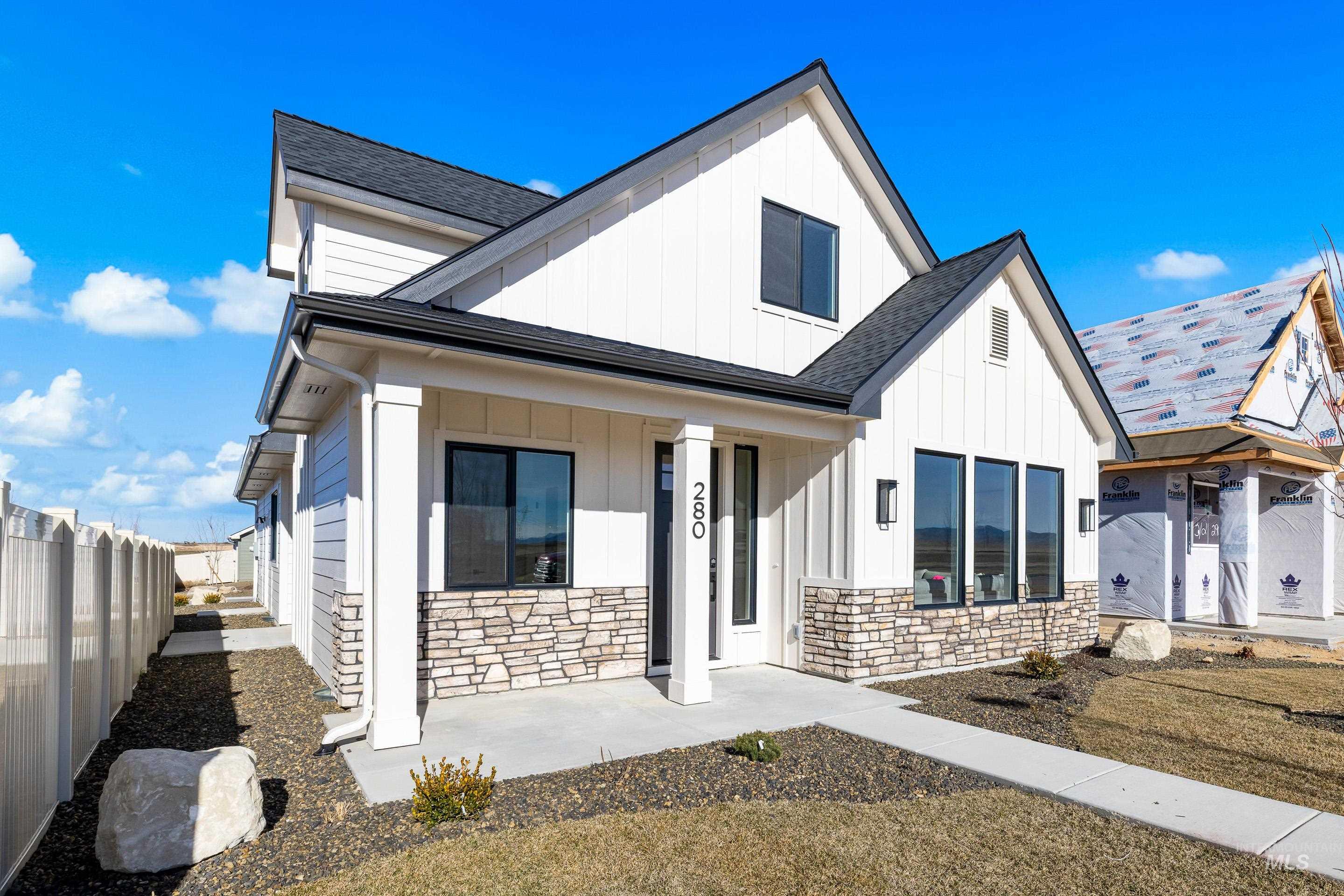 280 E Mayfield springs blvd, Boise, Idaho 83716, 3 Bedrooms, 2.5 Bathrooms, Residential For Sale, Price $474,990, 98990044