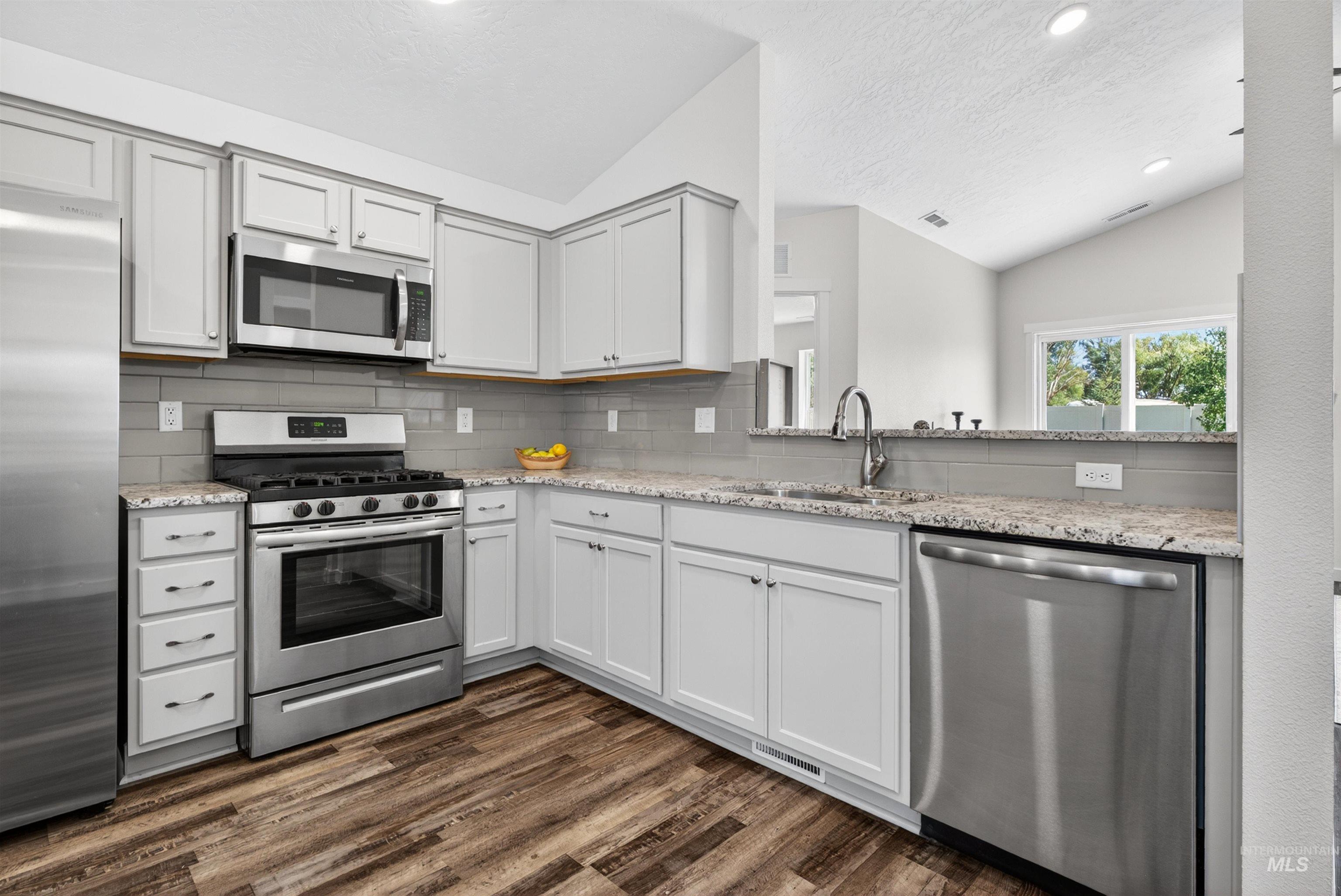 12627 Dimarie Ct, Caldwell, Idaho 83607, 3 Bedrooms, 2 Bathrooms, Residential For Sale, Price $365,000, 98990045