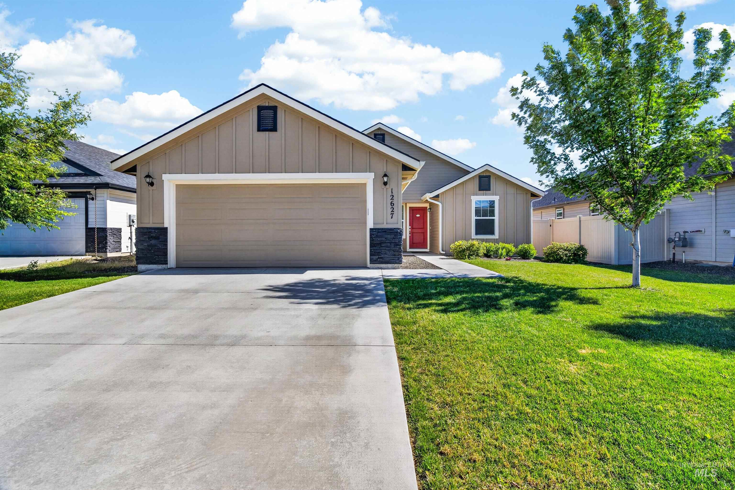 12627 Dimarie Ct, Caldwell, Idaho 83607, 3 Bedrooms, 2 Bathrooms, Residential For Sale, Price $365,000, 98990045