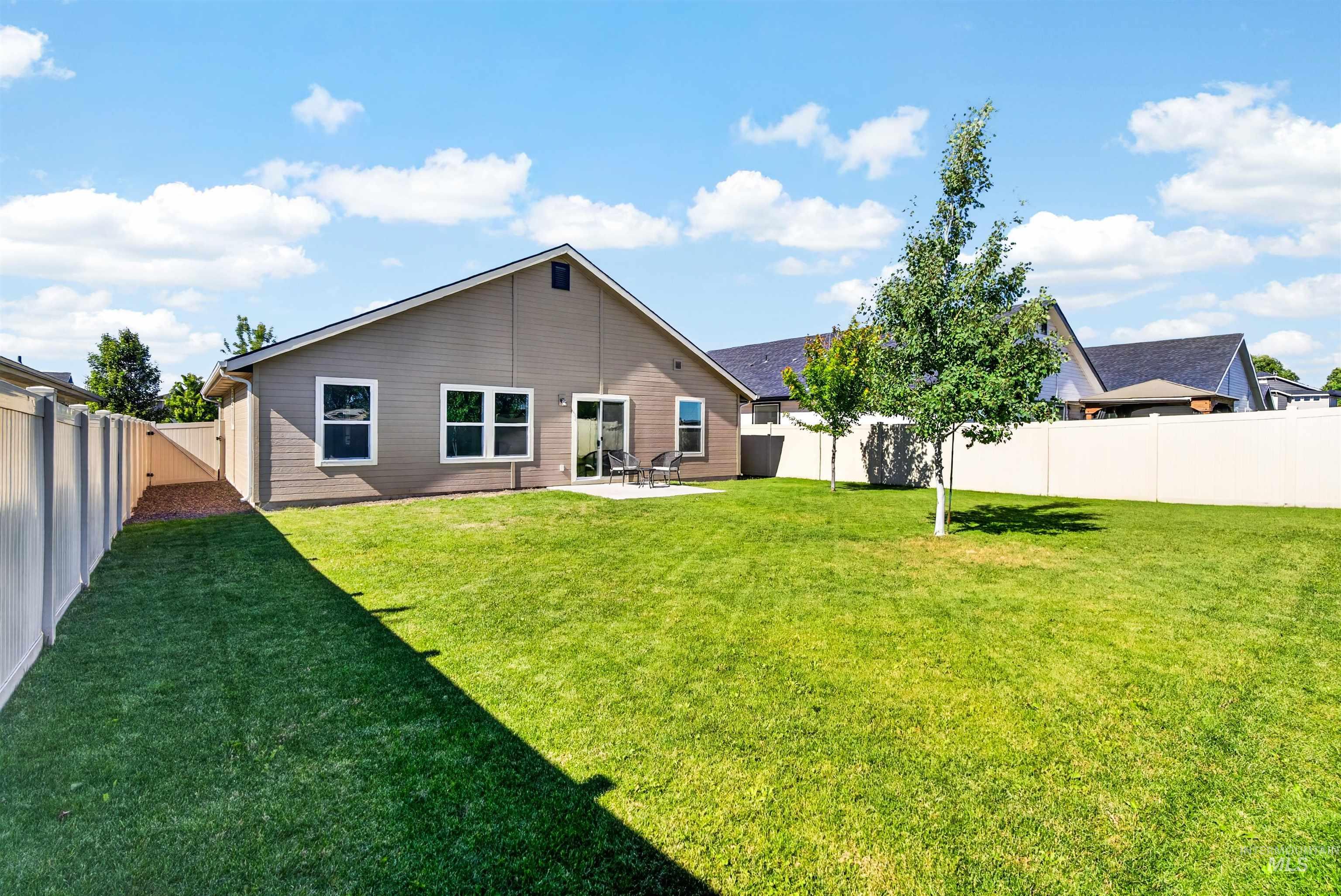 12627 Dimarie Ct, Caldwell, Idaho 83607, 3 Bedrooms, 2 Bathrooms, Residential For Sale, Price $365,000, 98990045