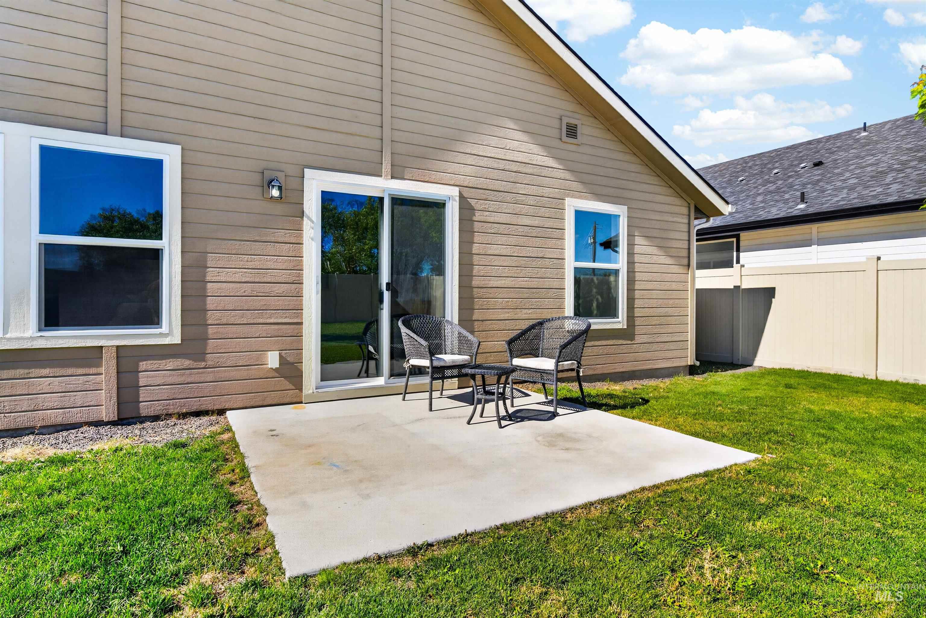 12627 Dimarie Ct, Caldwell, Idaho 83607, 3 Bedrooms, 2 Bathrooms, Residential For Sale, Price $365,000, 98990045
